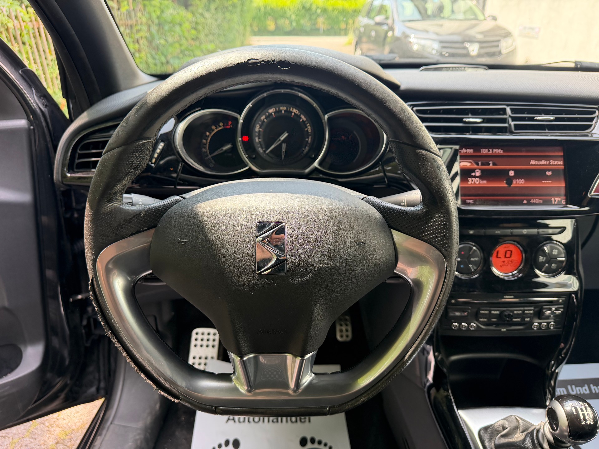 DS AUTOMOBILES DS3 1.6 THP Sport Chic-image-12