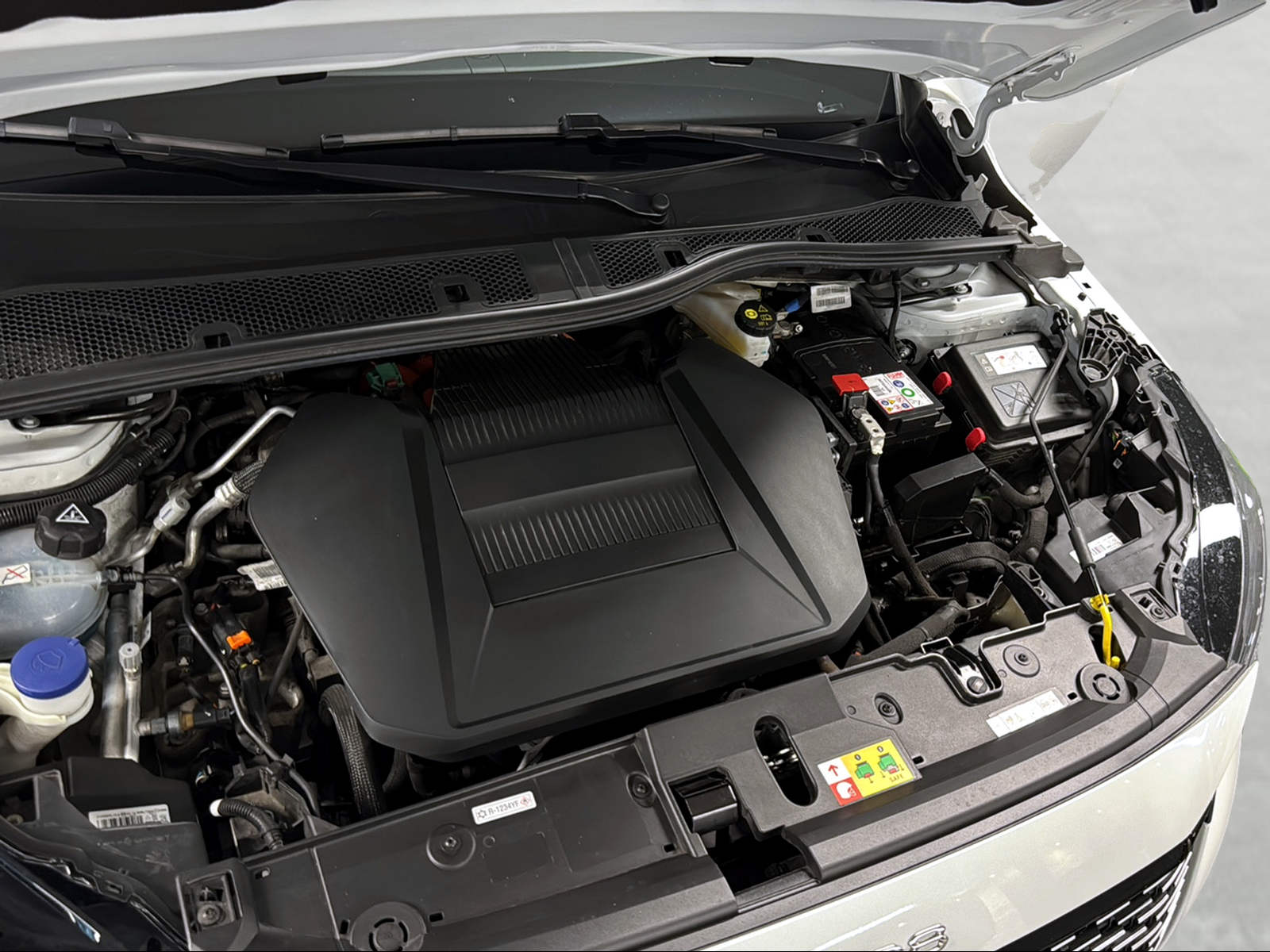 PEUGEOT 208 Elektrik GT Pack-image-15