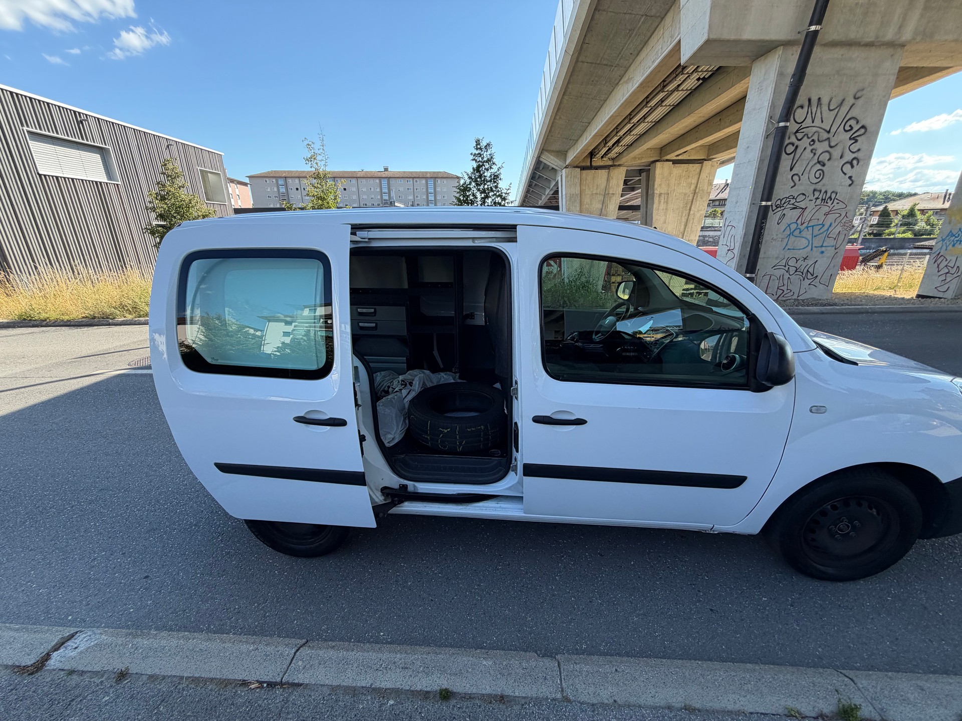 RENAULT Kangoo Medium dCi 95 ENERGY Business-image-6