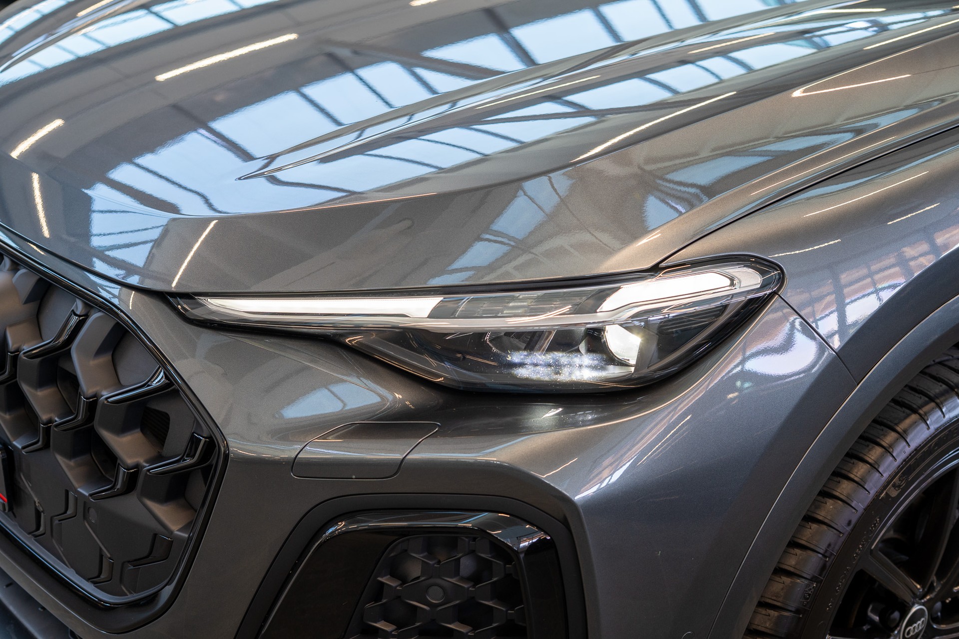 AUDI Q5 TFSI quattro S-Tronic / S-Line / Rückfahrkamera / el.Heckklappe-image-23