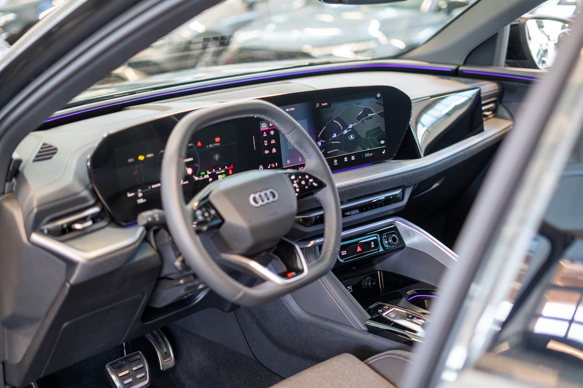 AUDI Q5 TFSI quattro S-Tronic / S-Line / Rückfahrkamera / el.Heckklappe-image-9