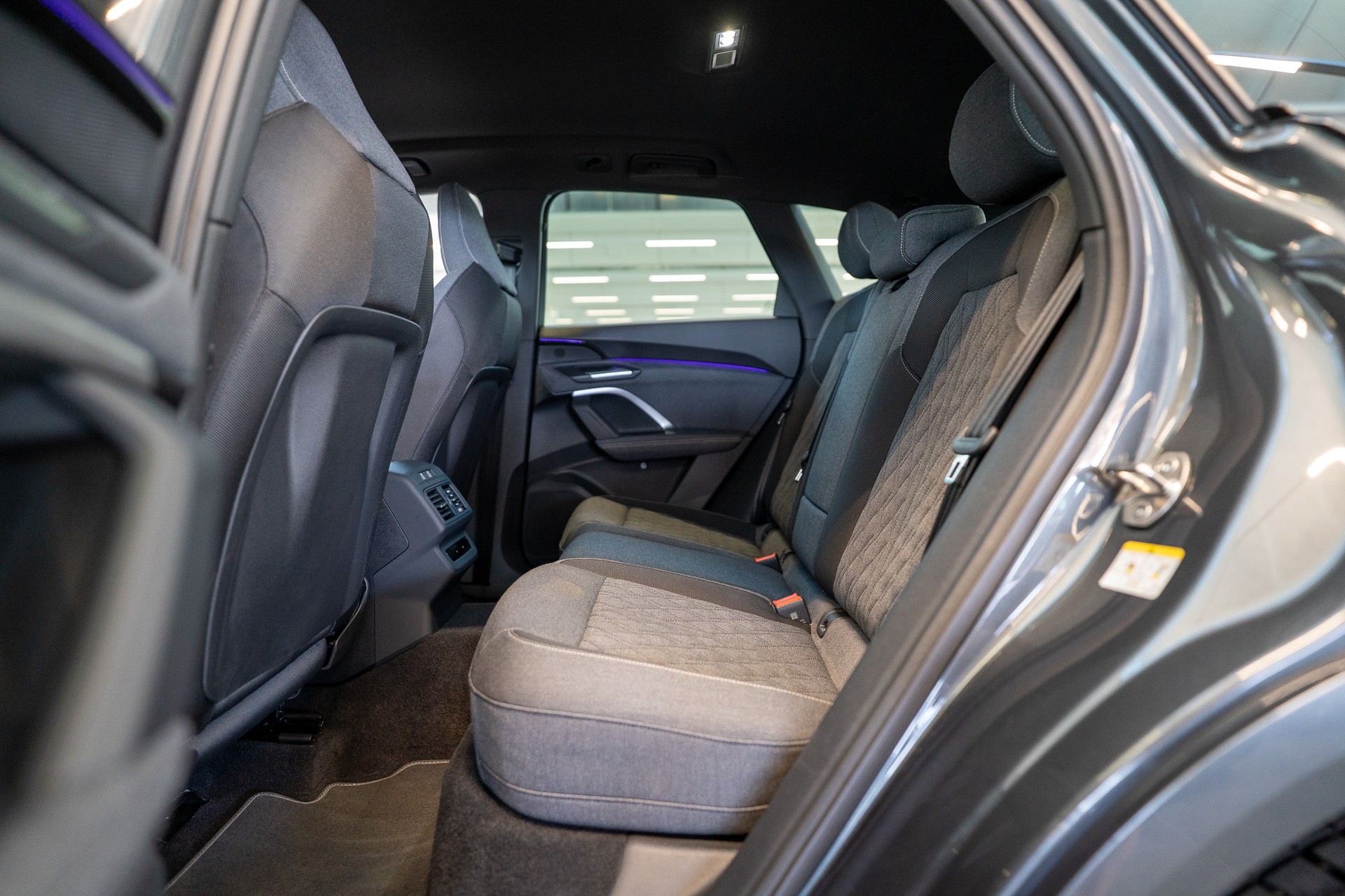 AUDI Q5 TFSI quattro S-Tronic / S-Line / Rückfahrkamera / el.Heckklappe-image-12