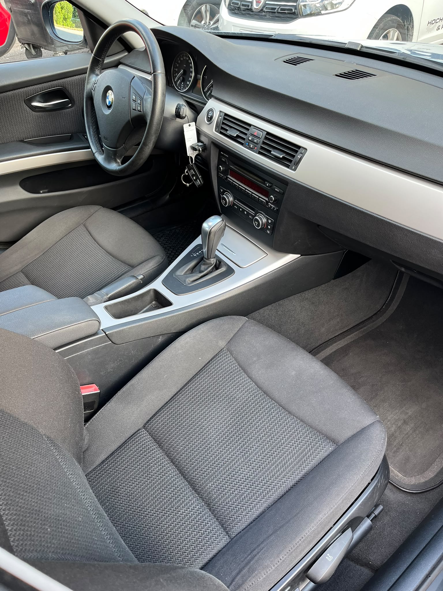BMW 318d Steptronic-image-7