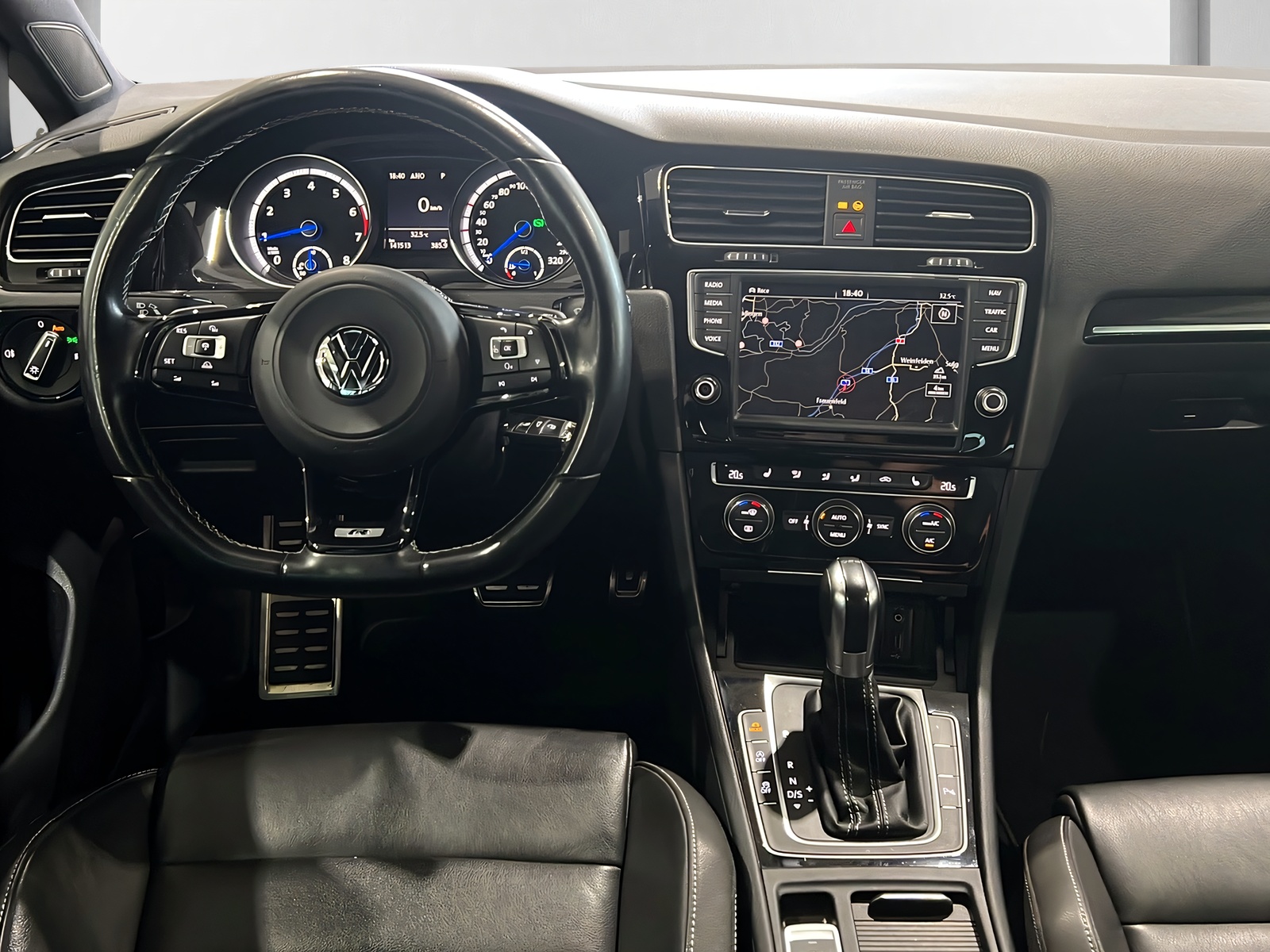 VW Golf 2.0 TSI R 4Motion DSG**CH Auslieferung,Tempomat ACC,Frisch ab MFK**-image-6
