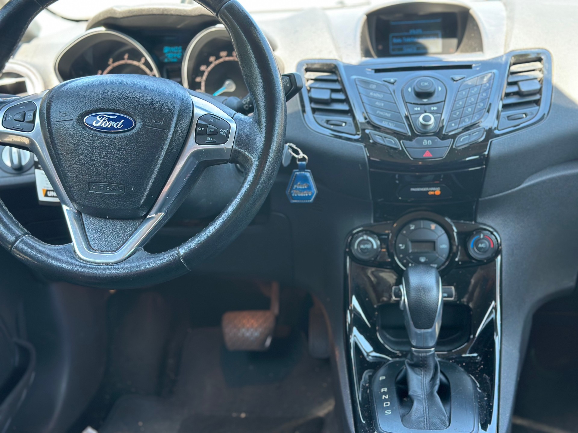 FORD Fiesta 1.6 Ti-VCT Titanium PowerShift-image-10