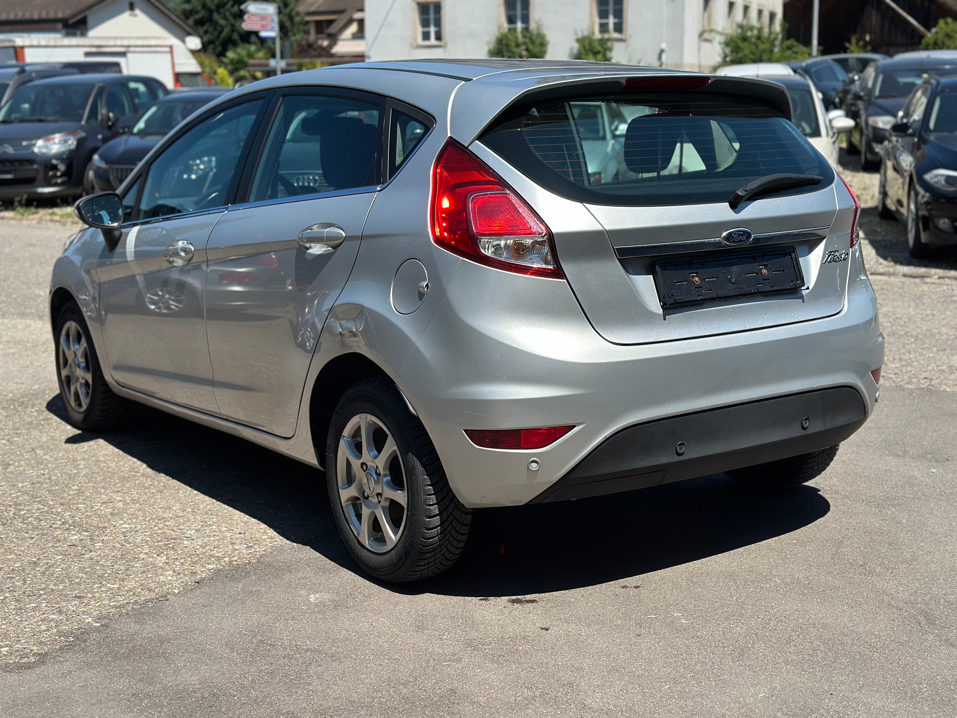 FORD Fiesta 1.6 Ti-VCT Titanium PowerShift-image-5
