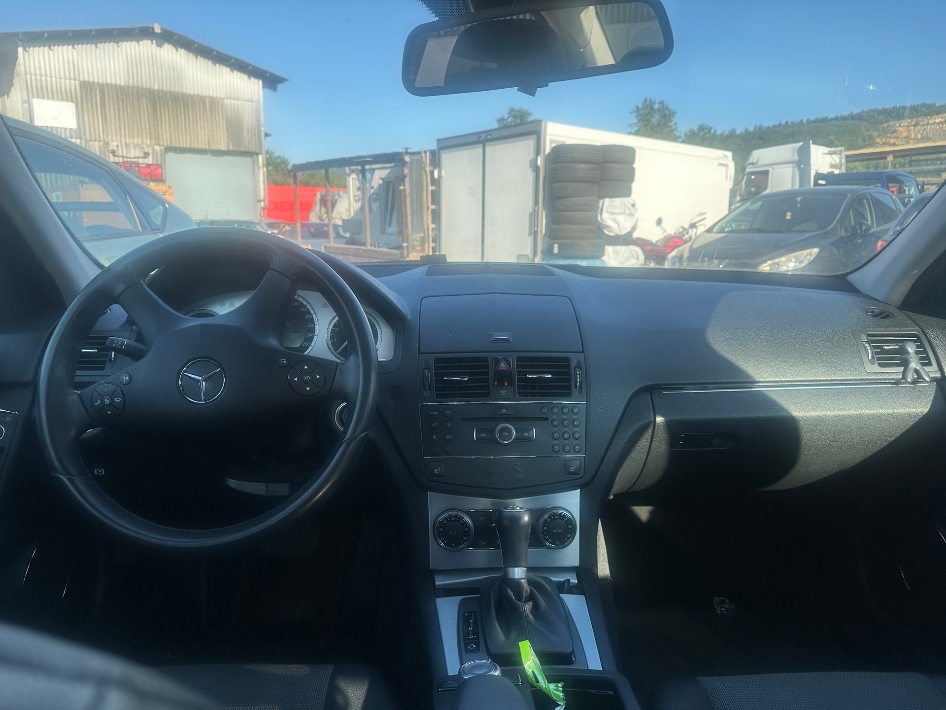 MERCEDES-BENZ C 180 Kompressor Avantgarde Automatic-image-5