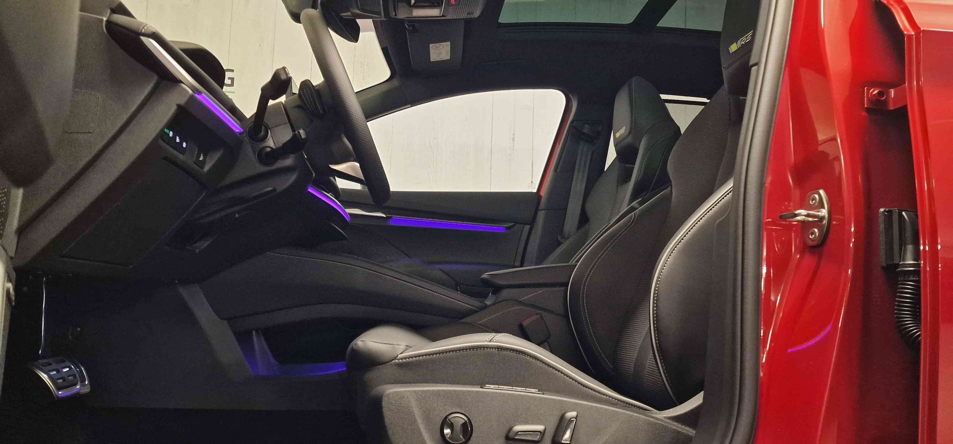 SKODA Enyaq 4x4 RS-showroom-element-3