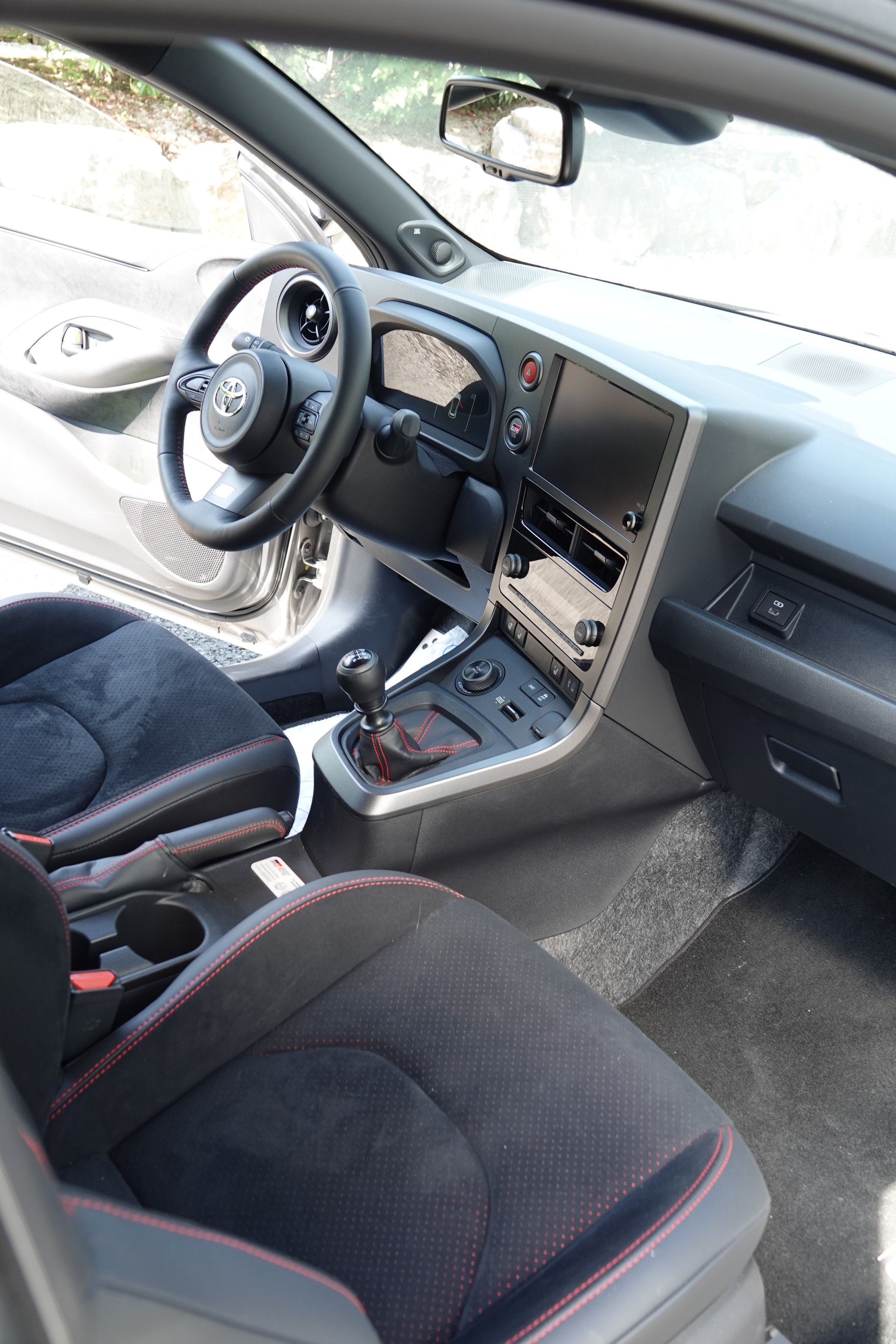 TOYOTA 1.6 Turbo Sport 4x4-image-8