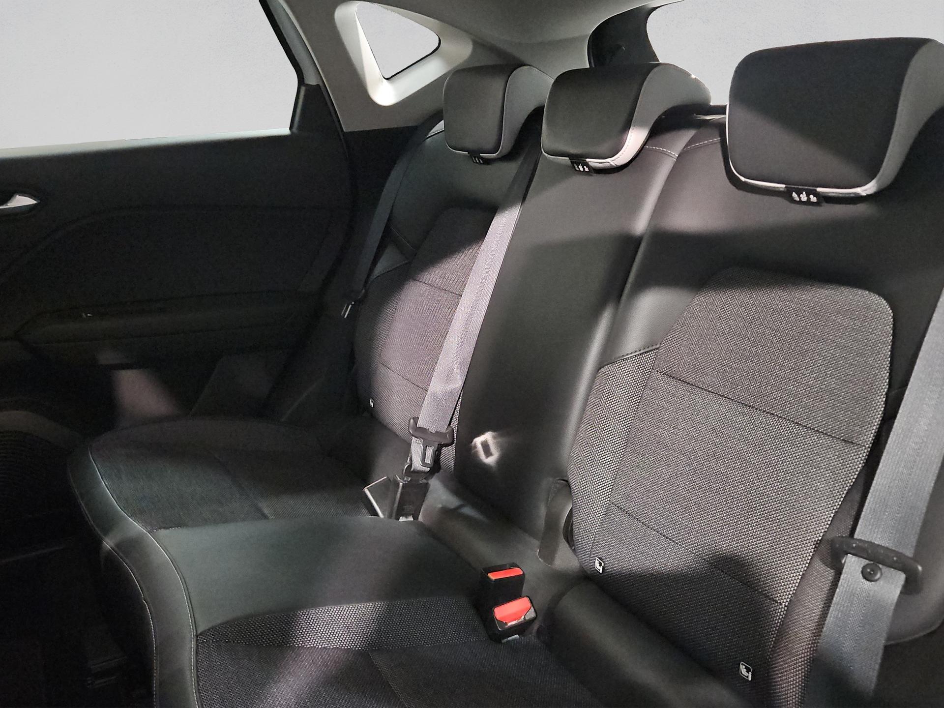 RENAULT Captur 1.6 E-Tech 145 Intens DHT-image-13