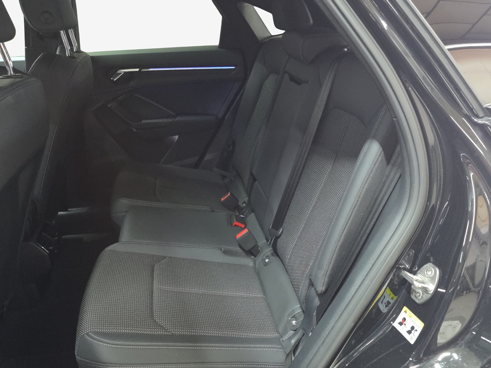AUDI Q3 Sportback 45 TFSI e S line S-tronic-image-11
