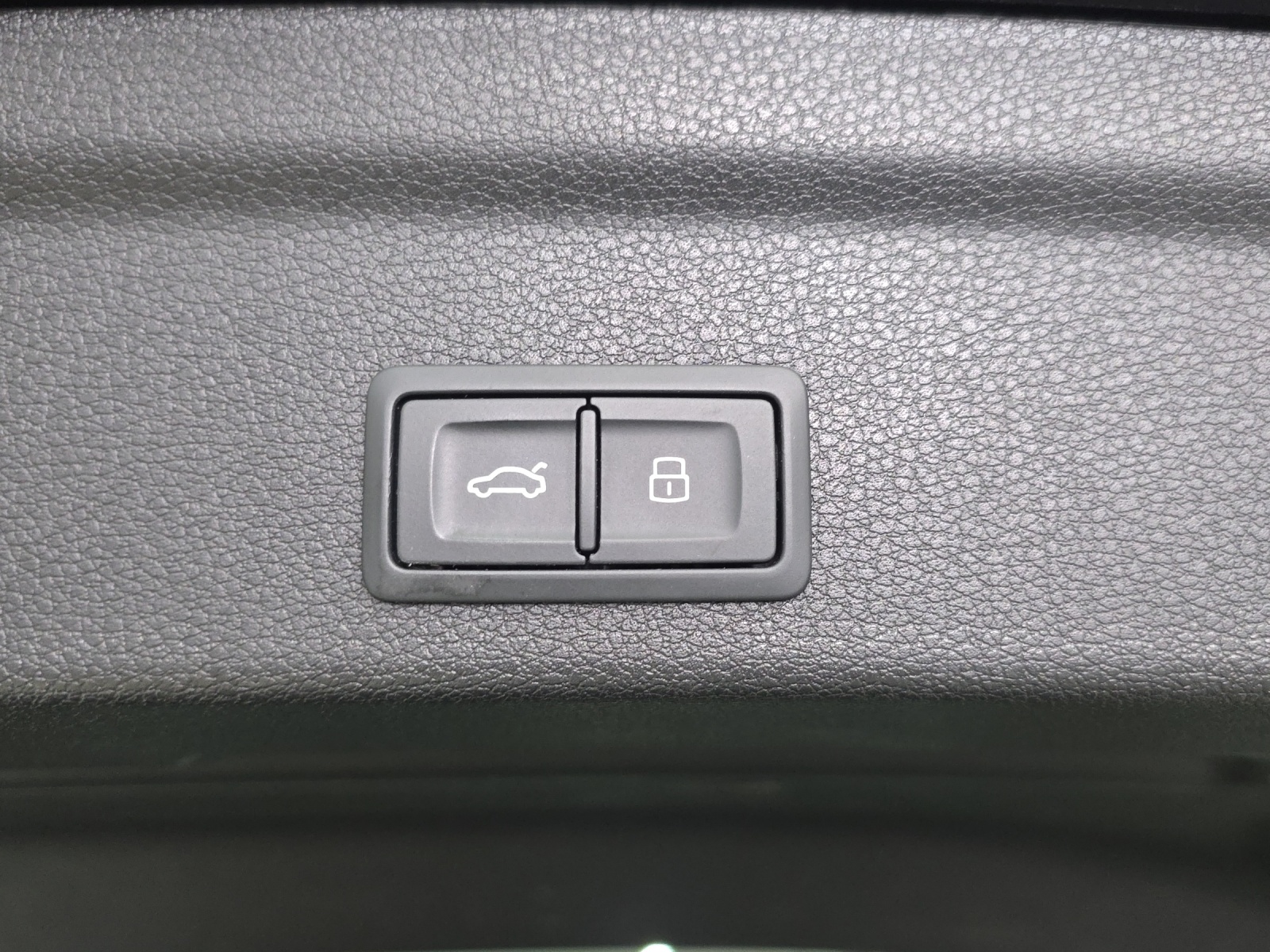 AUDI Q3 Sportback 45 TFSI e S line S-tronic-image-15
