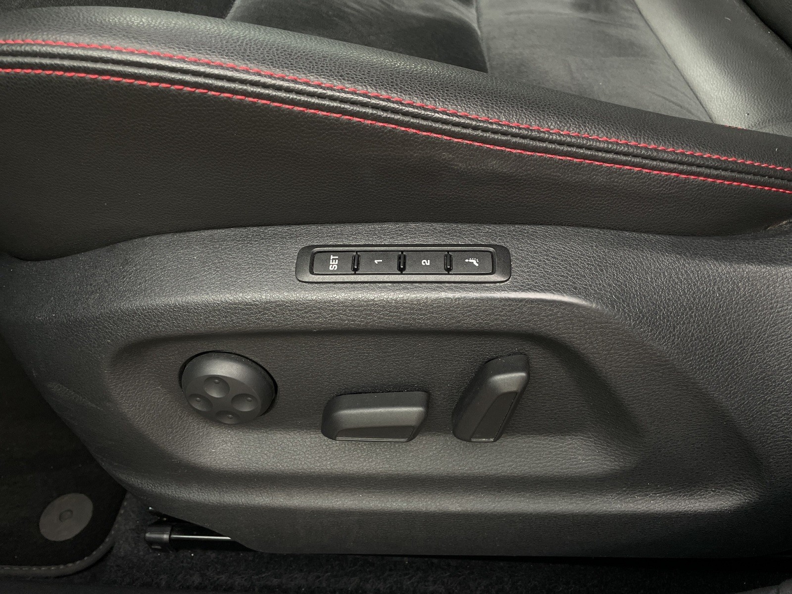 SEAT Alhambra 2.0 TDI DSG SWISS FR-image-25