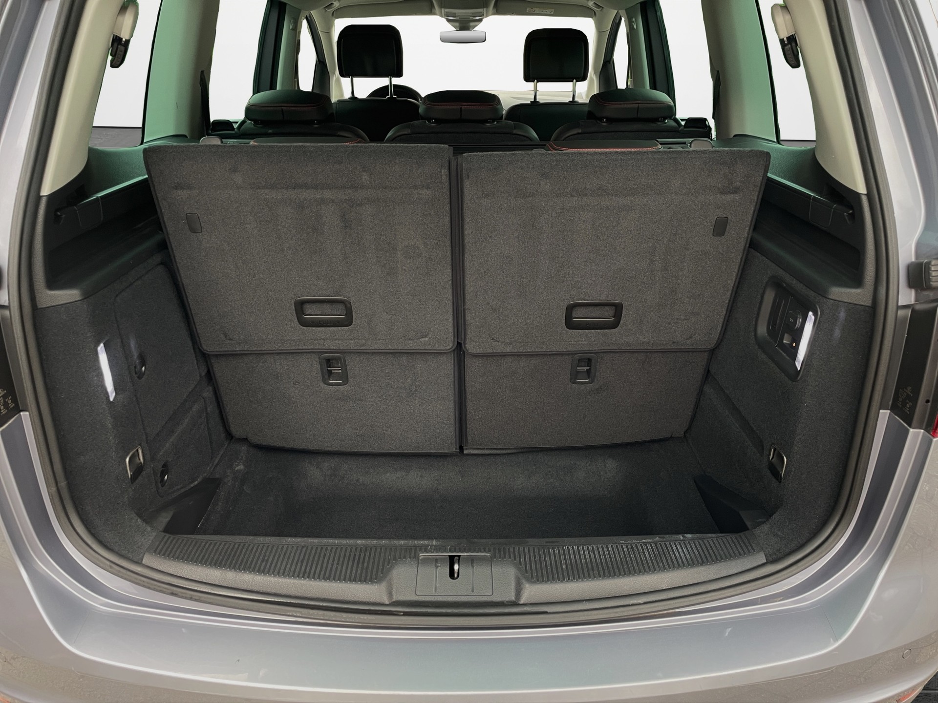 SEAT Alhambra 2.0 TDI DSG SWISS FR-image-18