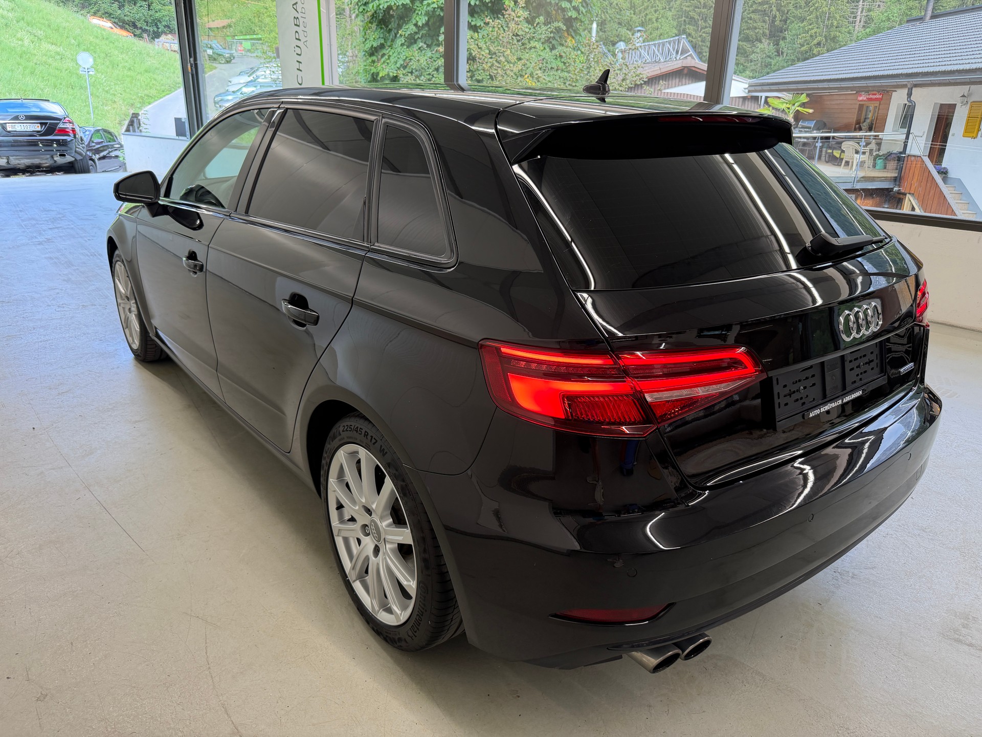 AUDI A3 Sportback 2.0 TFSI Sport quattro S-tronic-image-5
