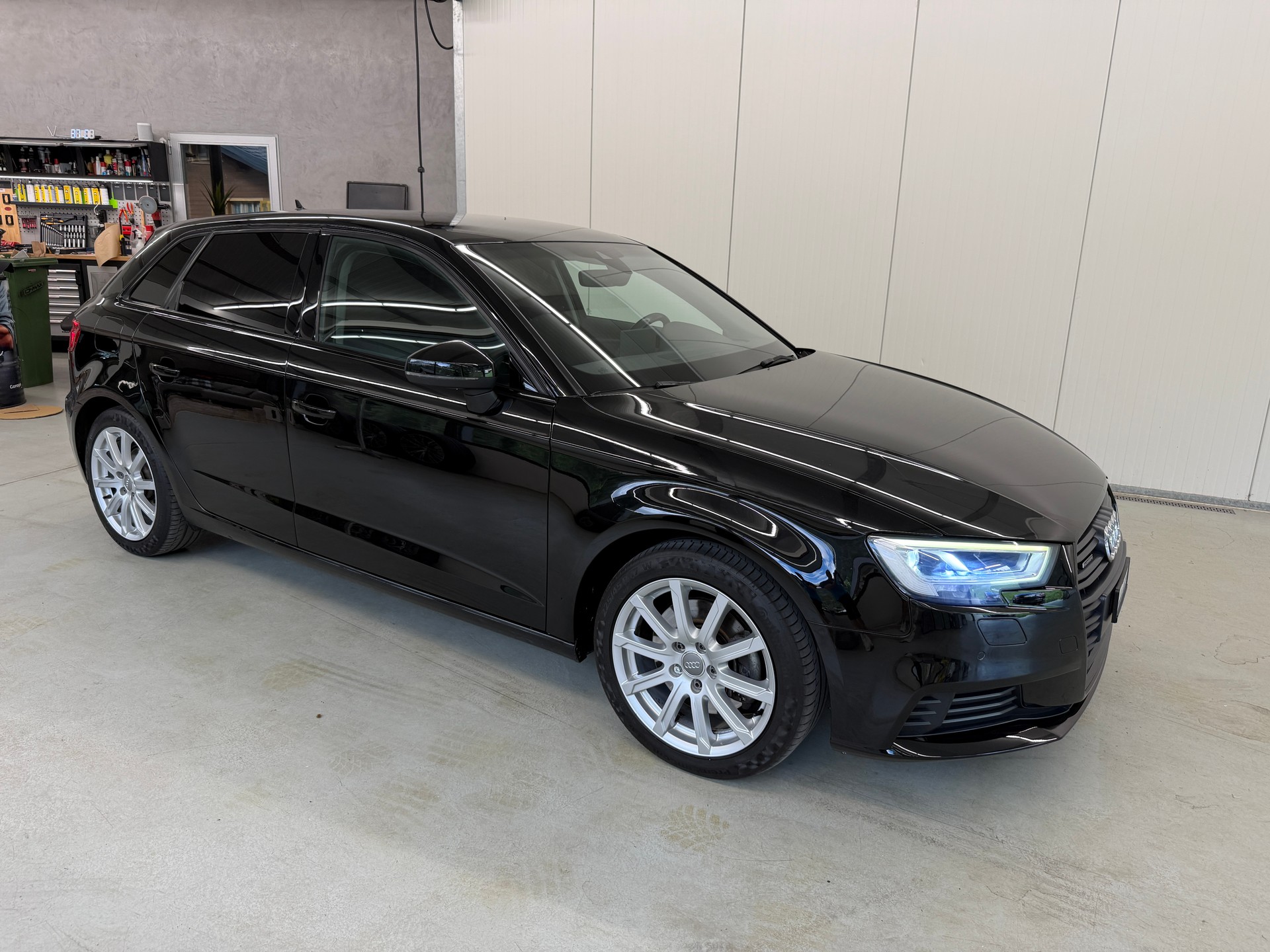 AUDI A3 Sportback 2.0 TFSI Sport quattro S-tronic-image-1