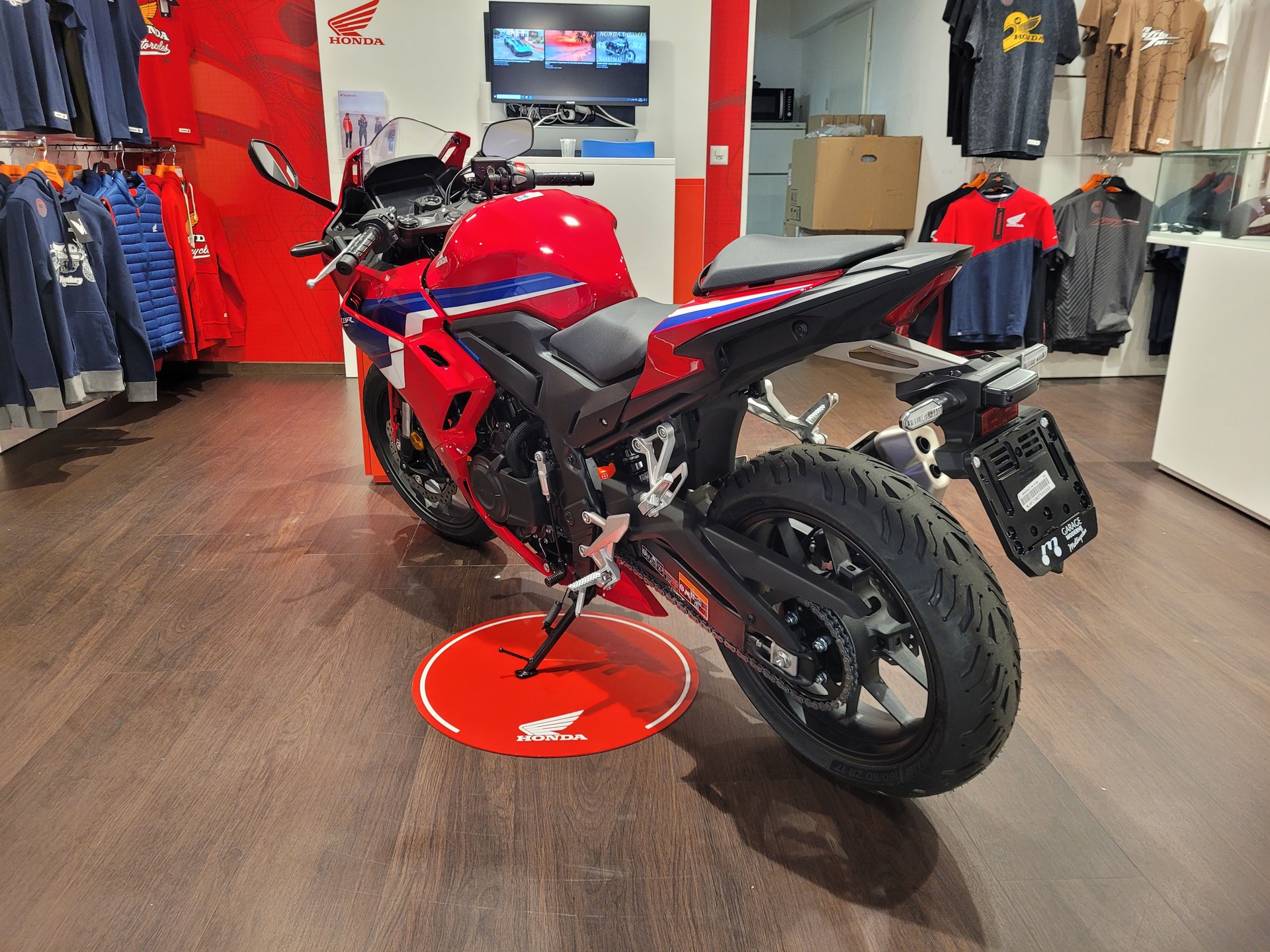 HONDA CBR 500 R (35kW) E-Clutch-showroom-element-3
