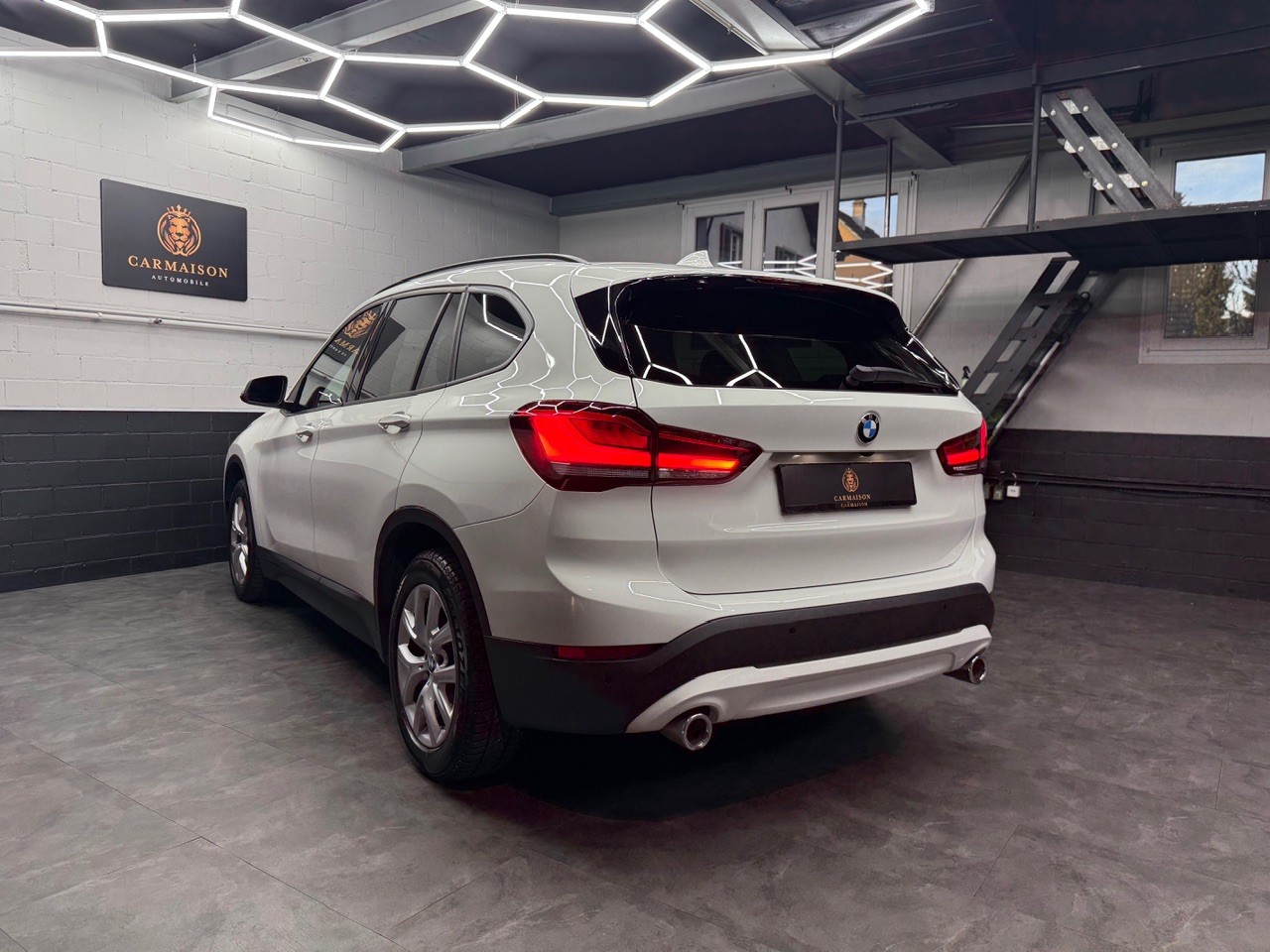 BMW X1 xDrive 18d | Rückfahrkamera | PDC | Leder-image-5