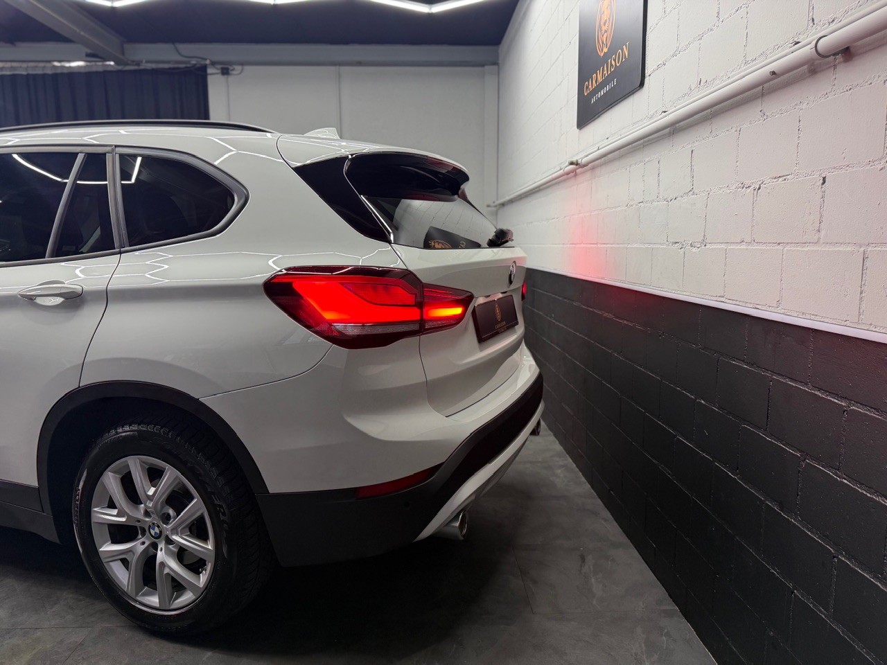 BMW X1 xDrive 18d | Rückfahrkamera | PDC | Leder-image-3