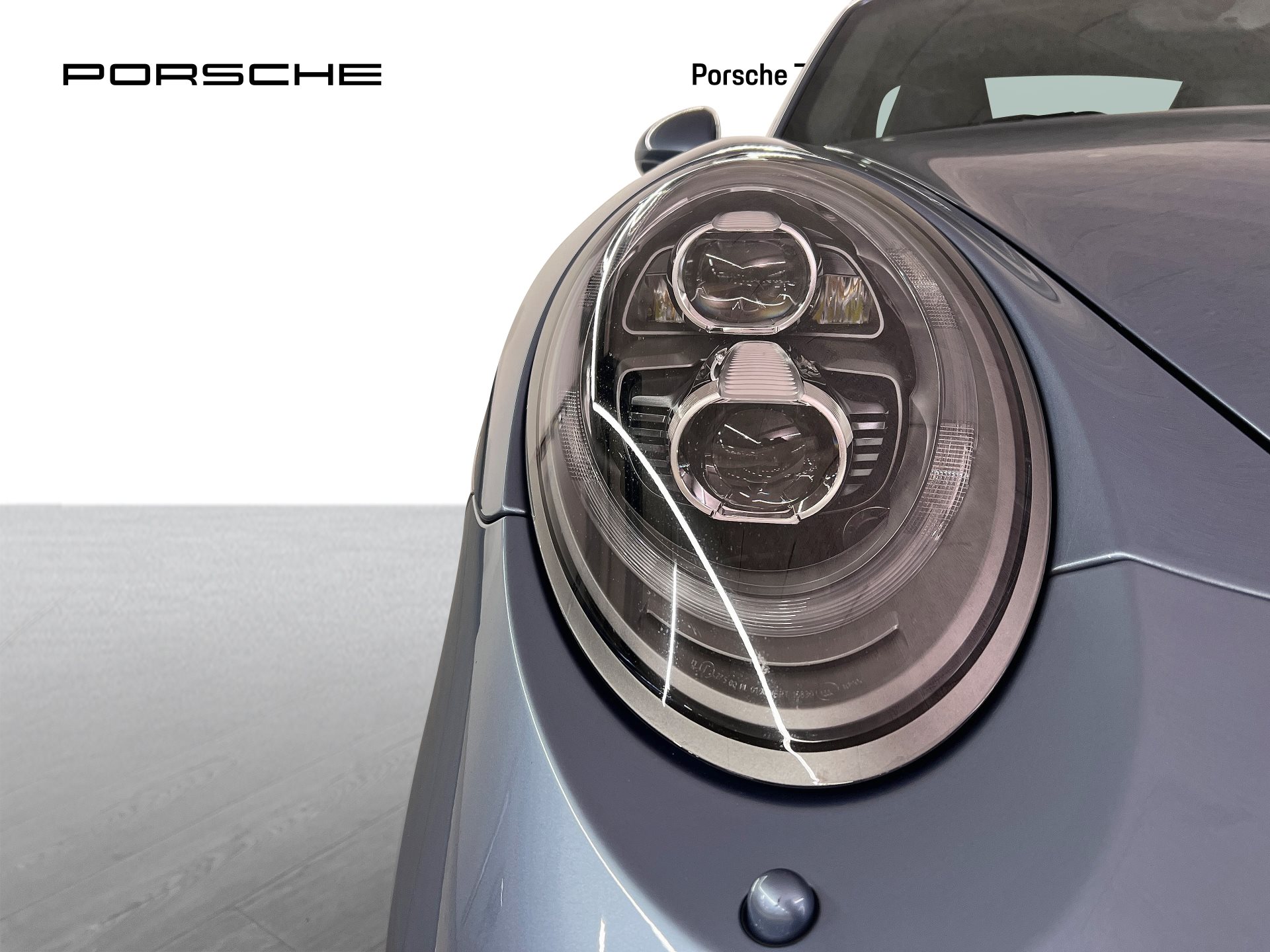 PORSCHE 911 Turbo S-image-12