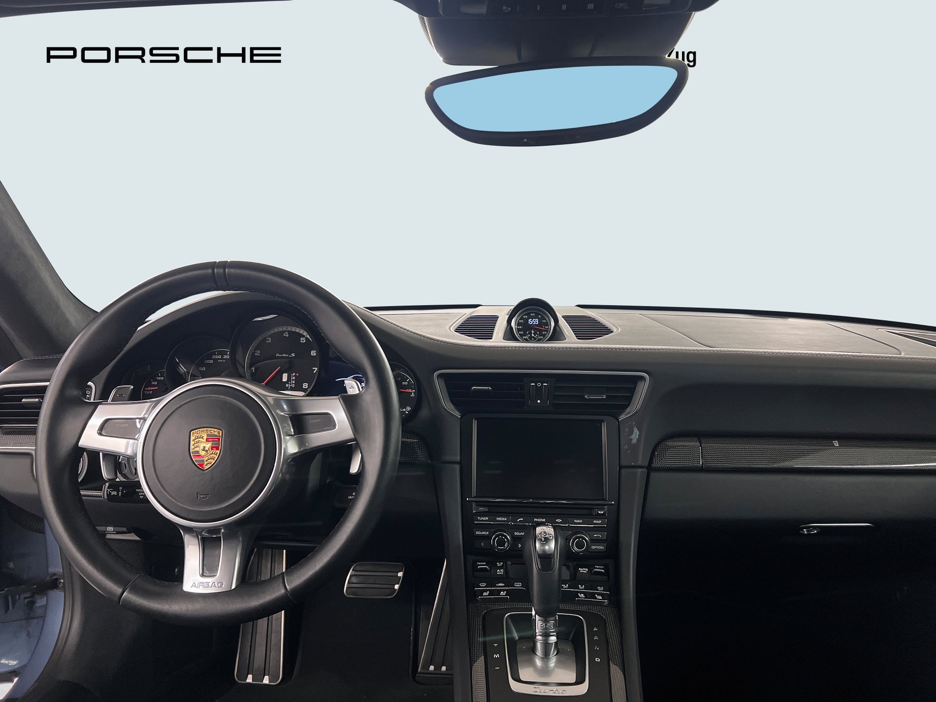 PORSCHE 911 Turbo S-image-16