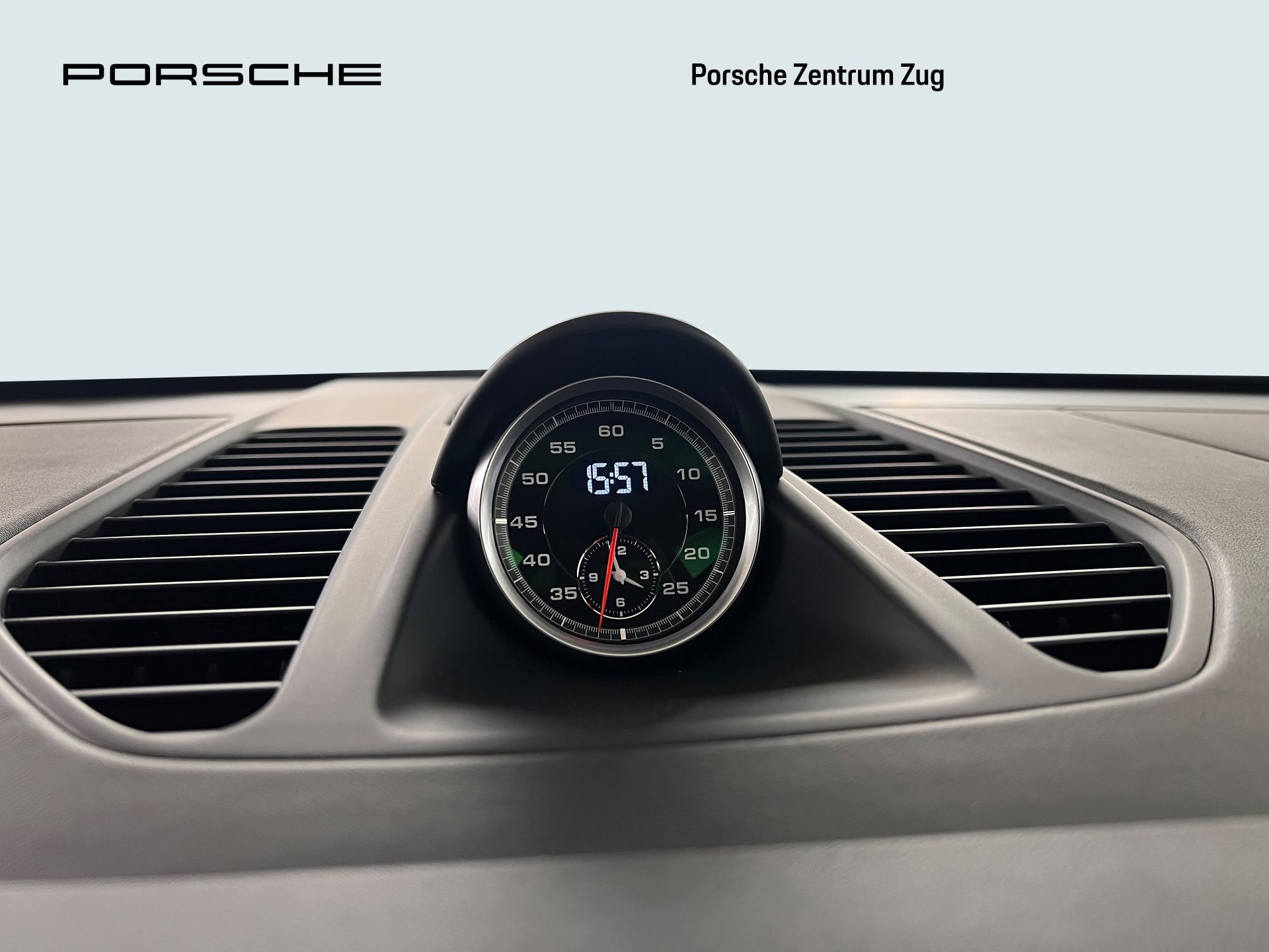 PORSCHE 911 Turbo S-image-25