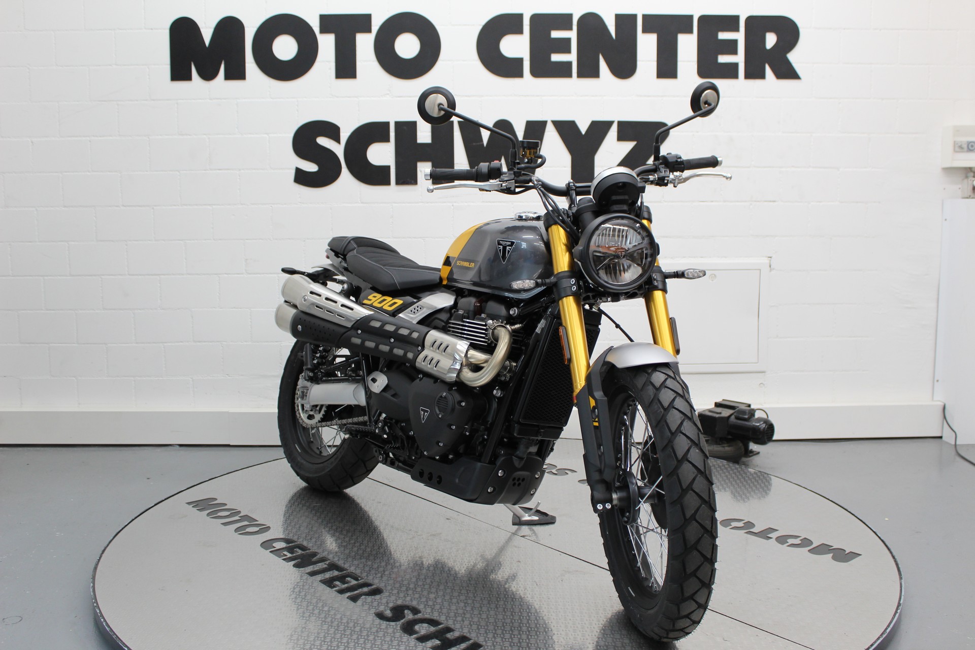TRIUMPH Scrambler 900-showroom-element-1