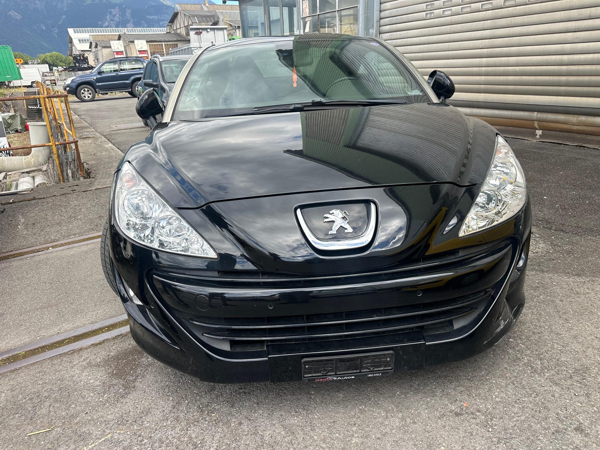 PEUGEOT RCZ 1.6 Turbo Black Yearling-image-3