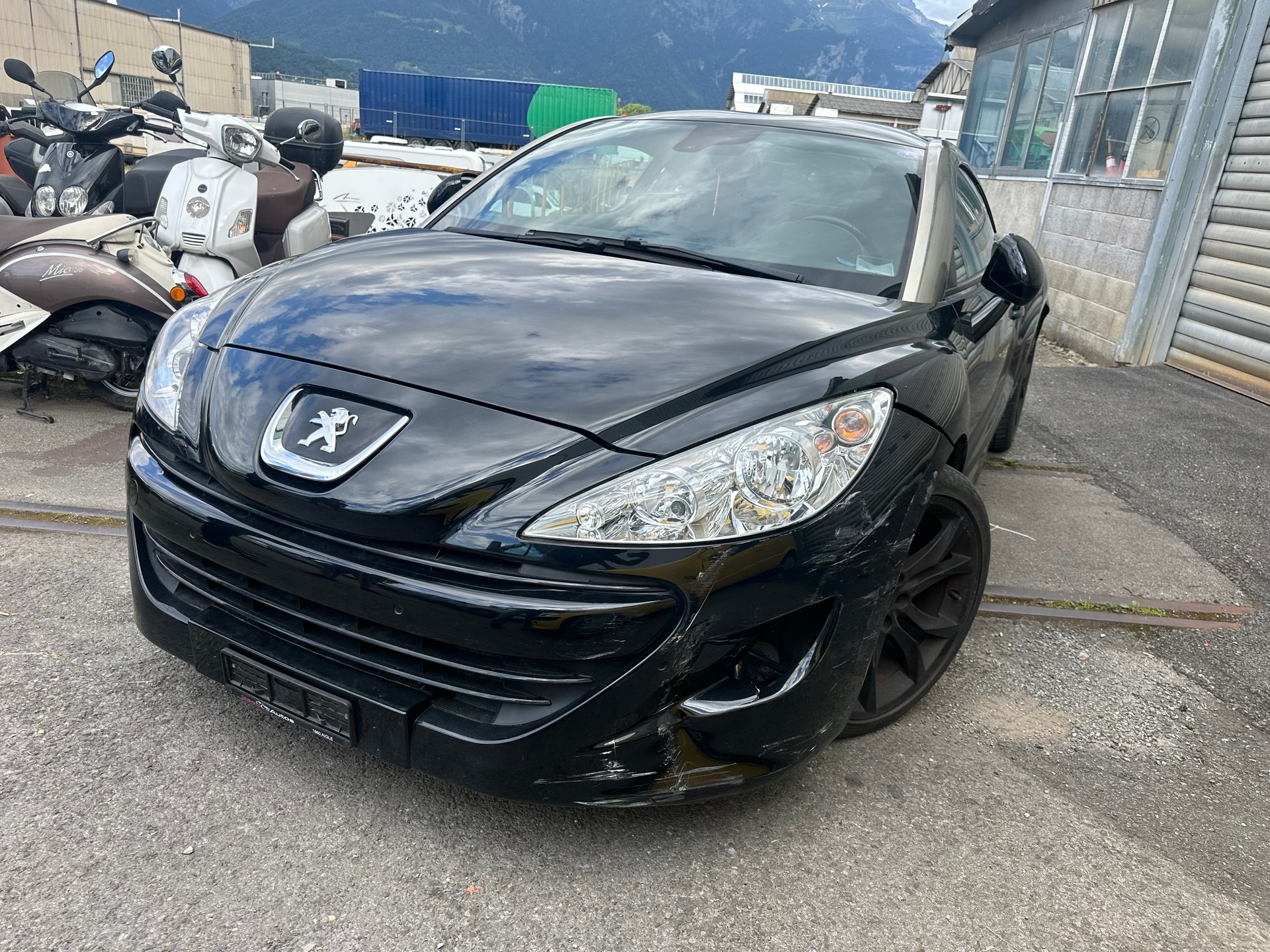 PEUGEOT RCZ 1.6 Turbo Black Yearling