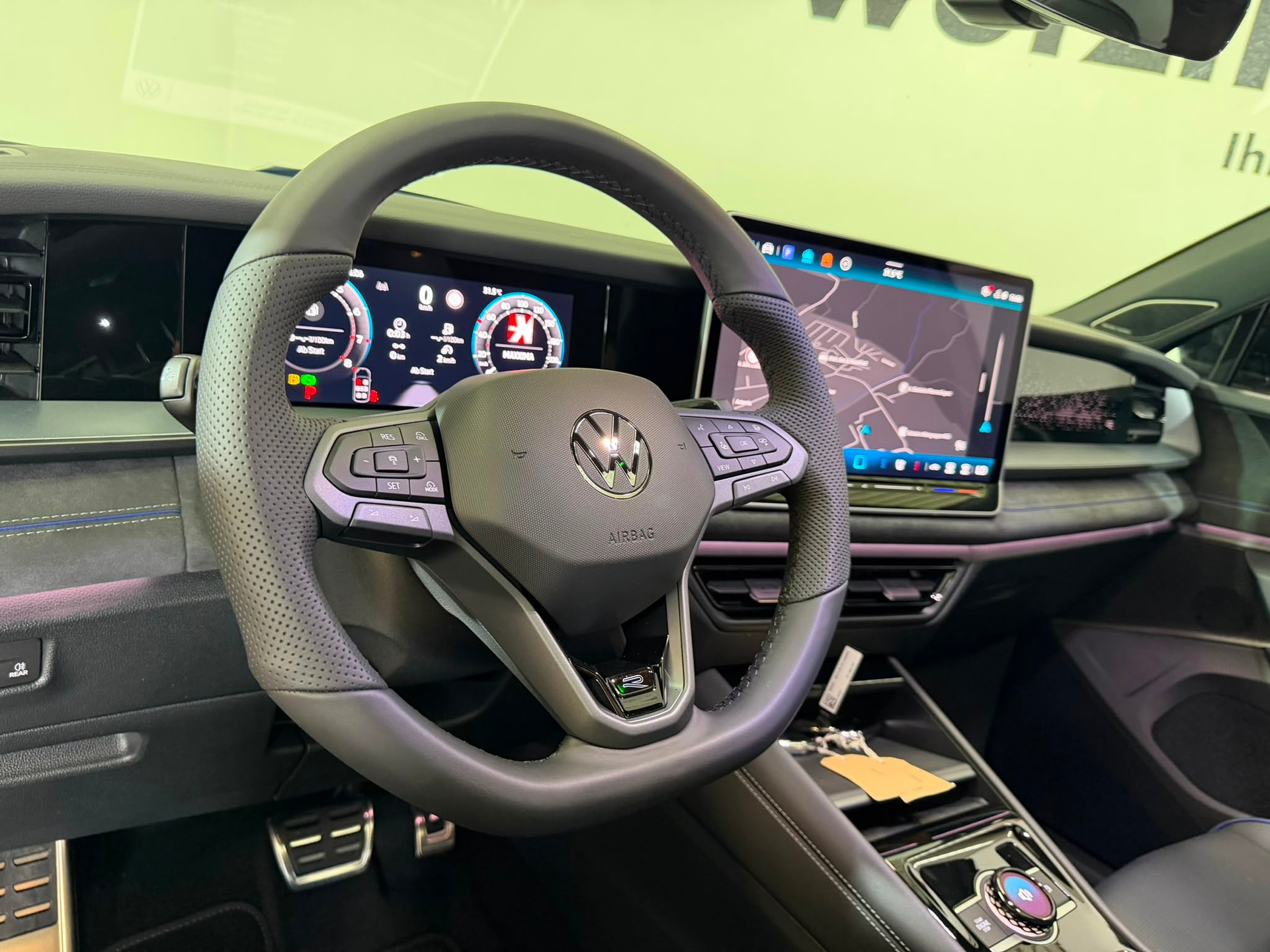VW Tayron 2.0 TSI R-Line Plus DSG 4Motion-image-6