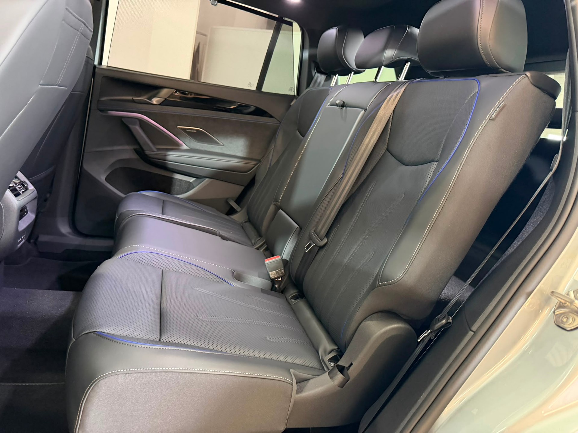 VW Tayron 2.0 TSI R-Line Plus DSG 4Motion-image-9