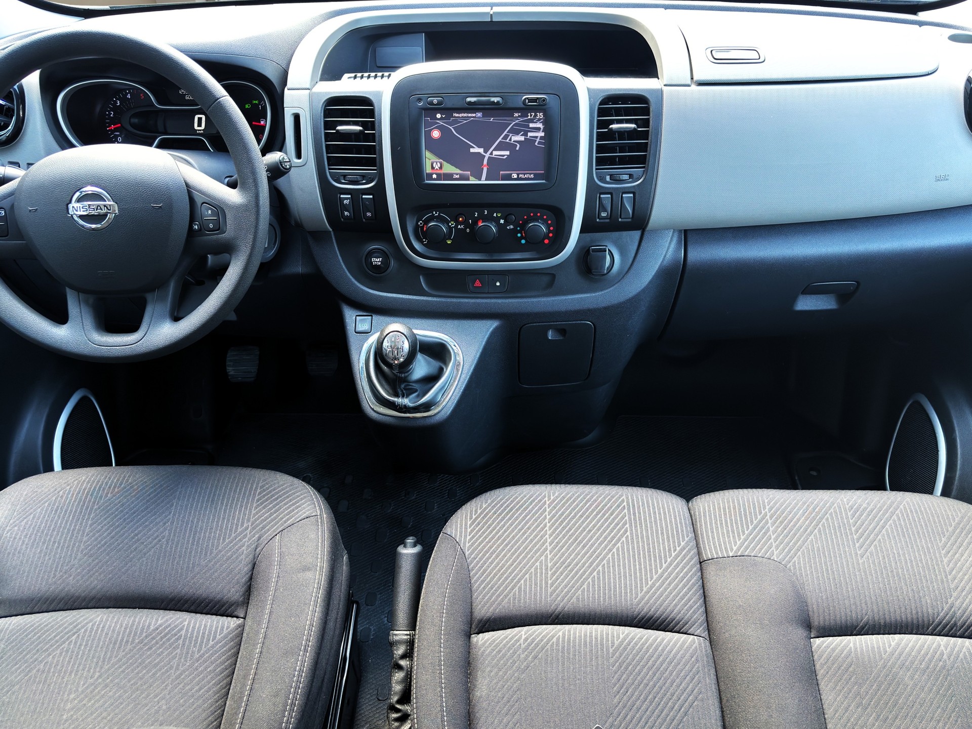 NISSAN NV300 dCi 145 2.9 L2H1 Comfort❗9 Sitzplätze❗✅CH-Fahrzeug & TOP-AUSSTATTUNG✅-image-7