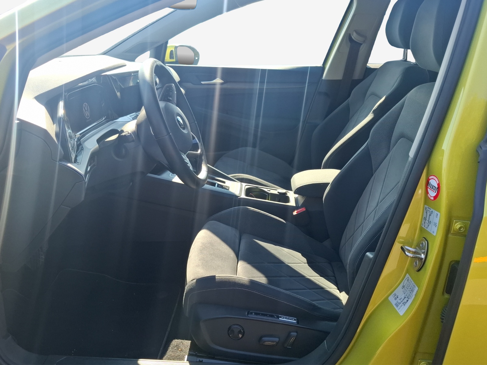 VW Golf 1.4 TSI PHEV Style-image-7