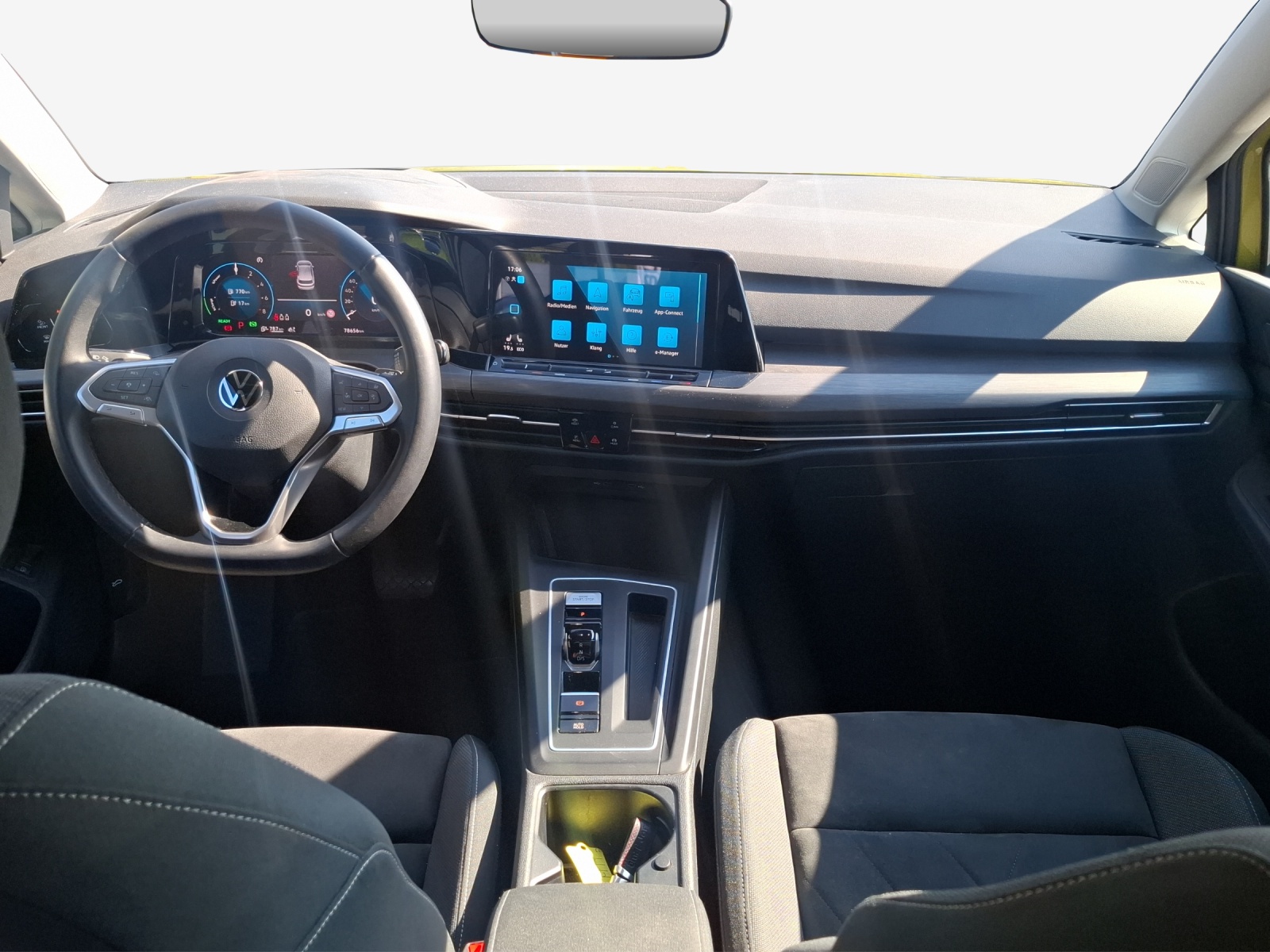 VW Golf 1.4 TSI PHEV Style-image-8