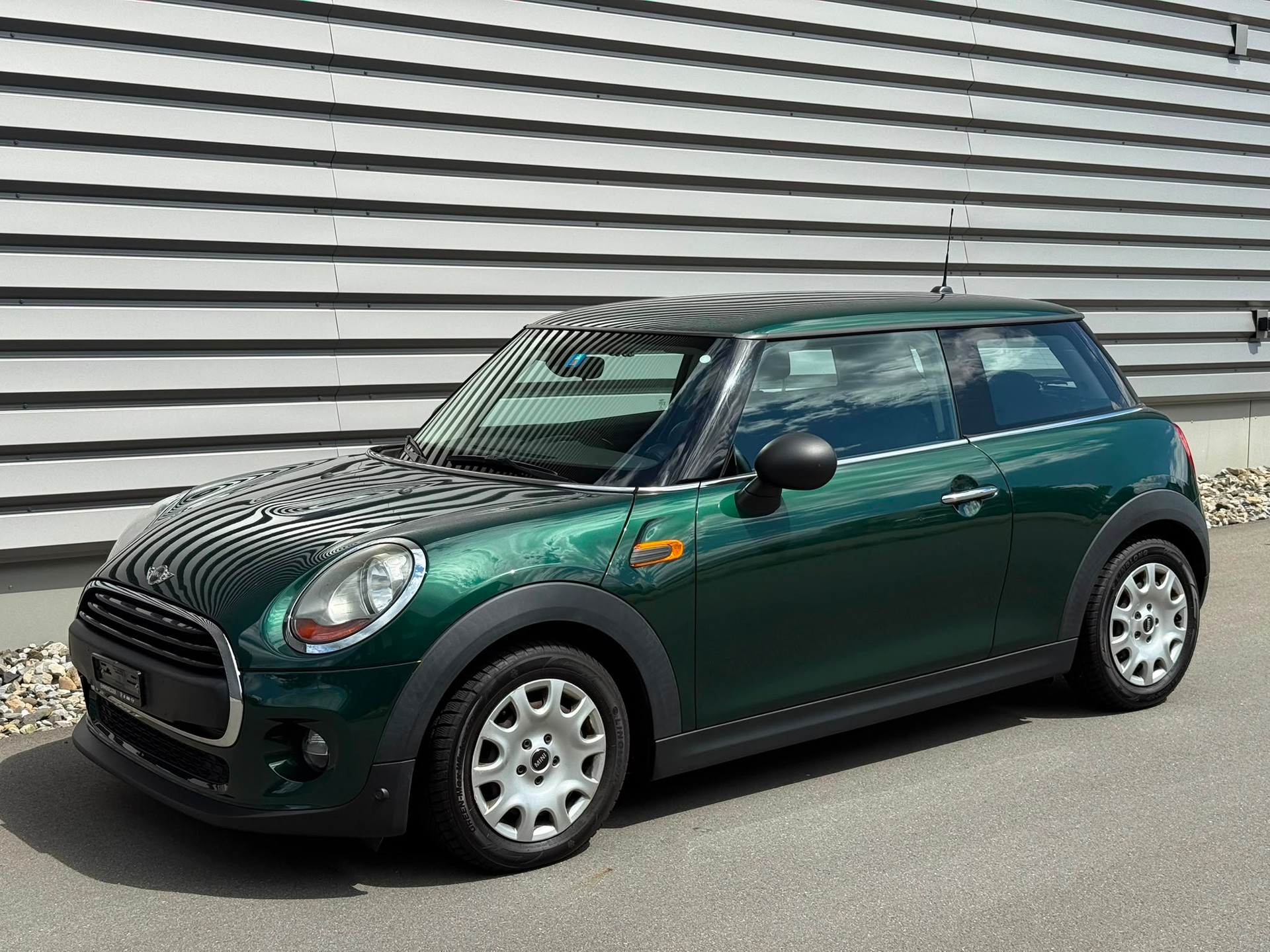 MINI One-image-1