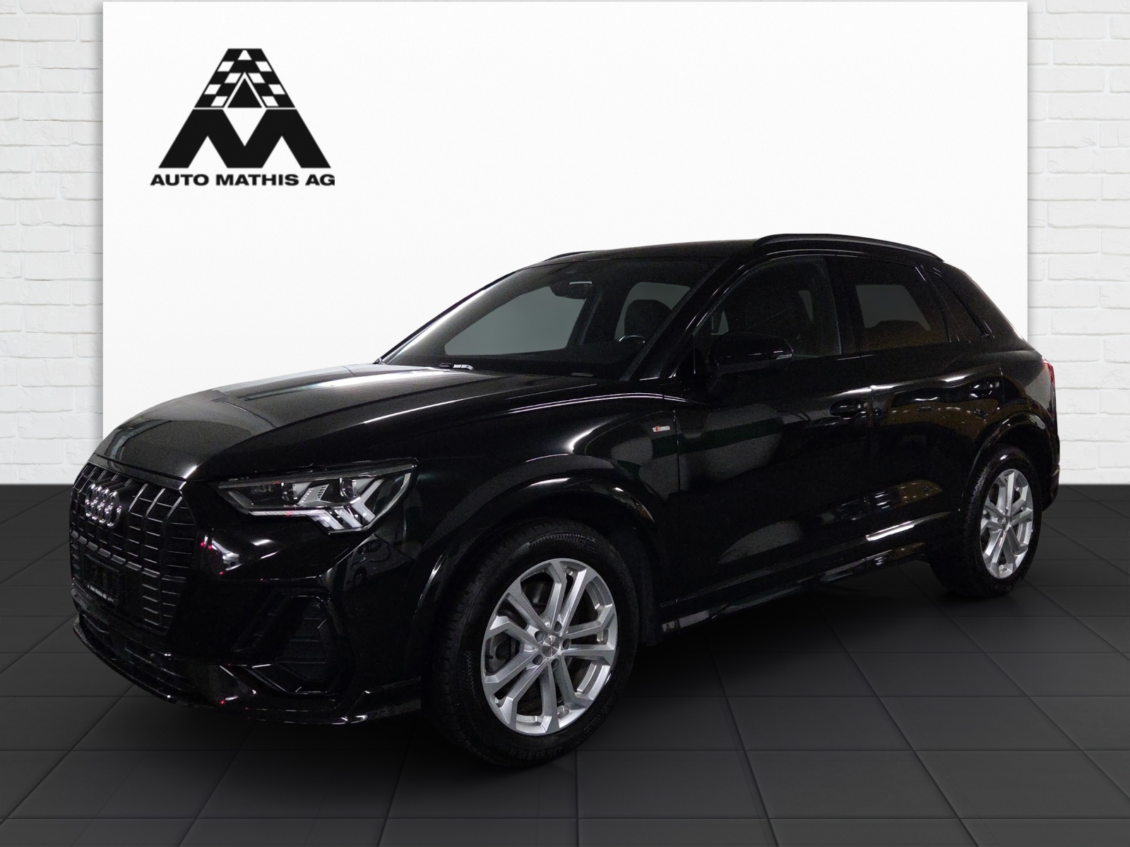 AUDI Q3 45 TFSI S line quattro S-tronic-image-0