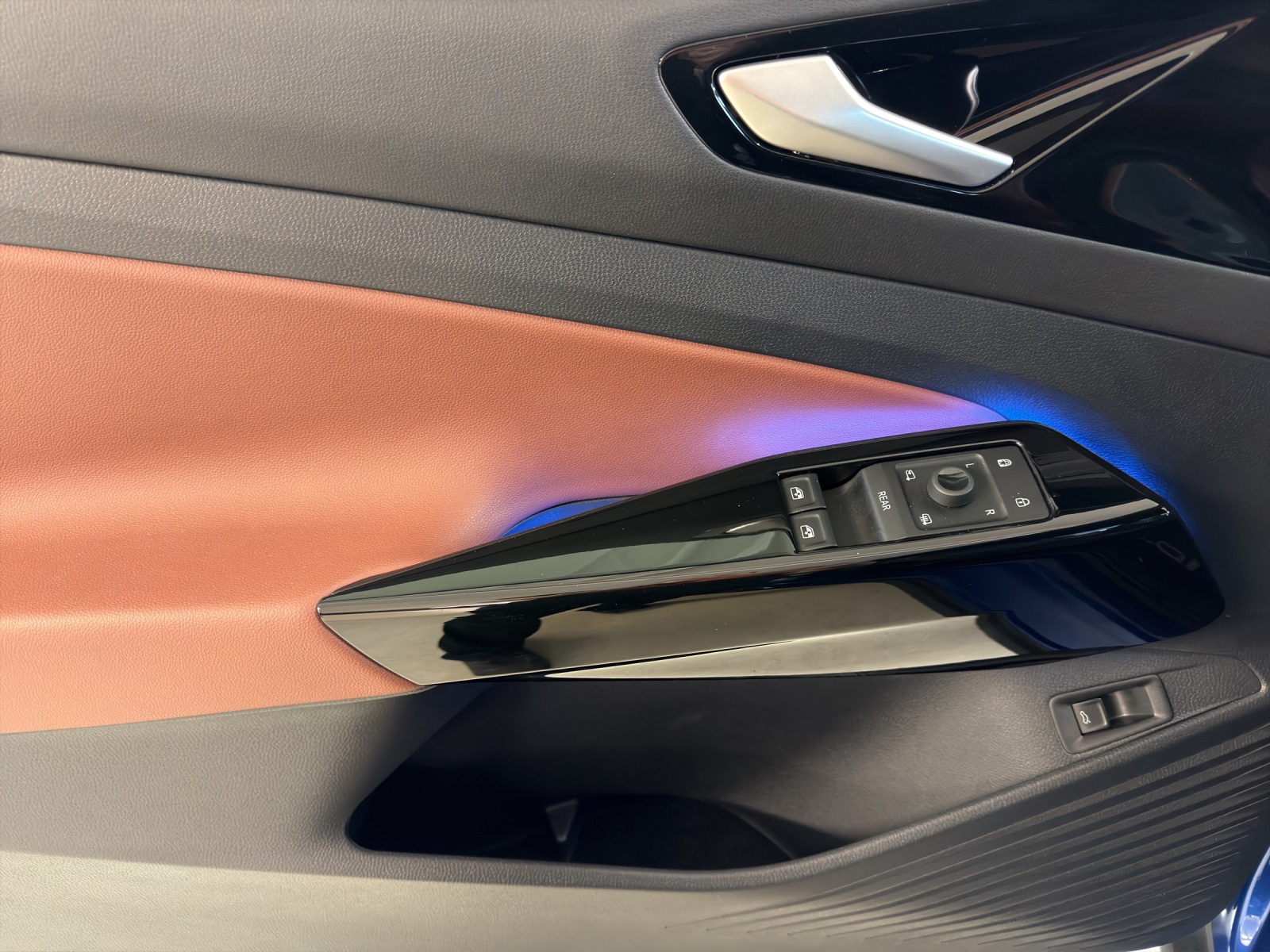 VW ID.4 Pro Perf 77 kWh-image-8
