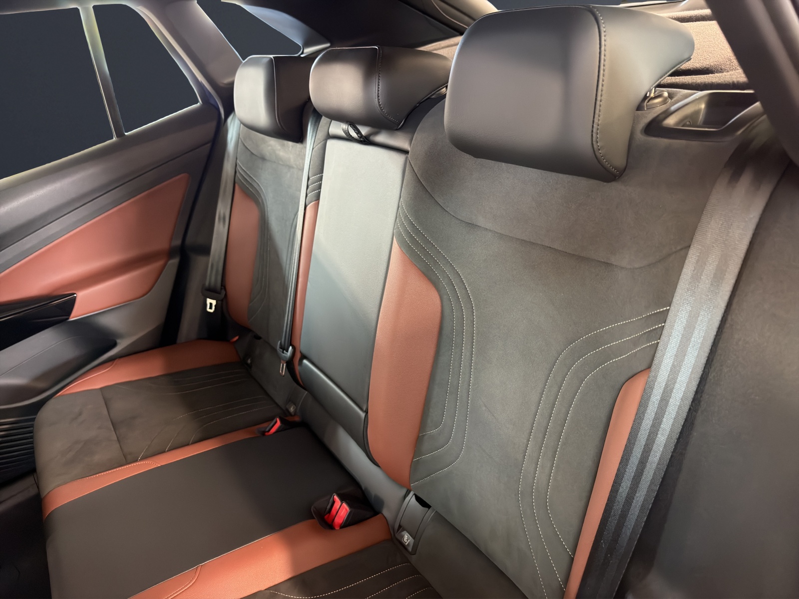 VW ID.4 Pro Perf 77 kWh-image-16