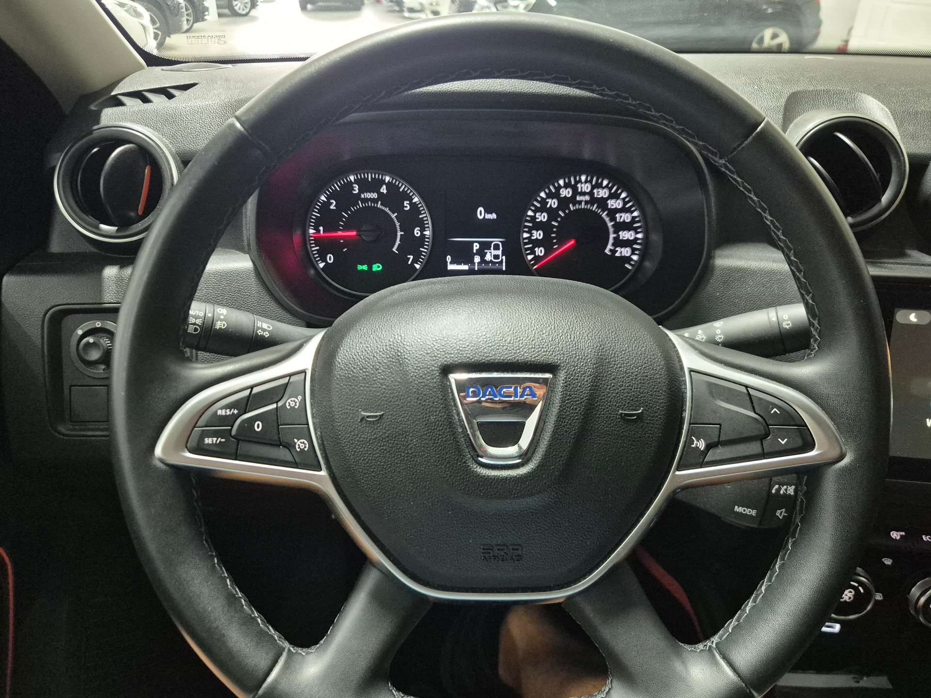 DACIA Duster TCe 150 Prestige EDC 4x2-image-8