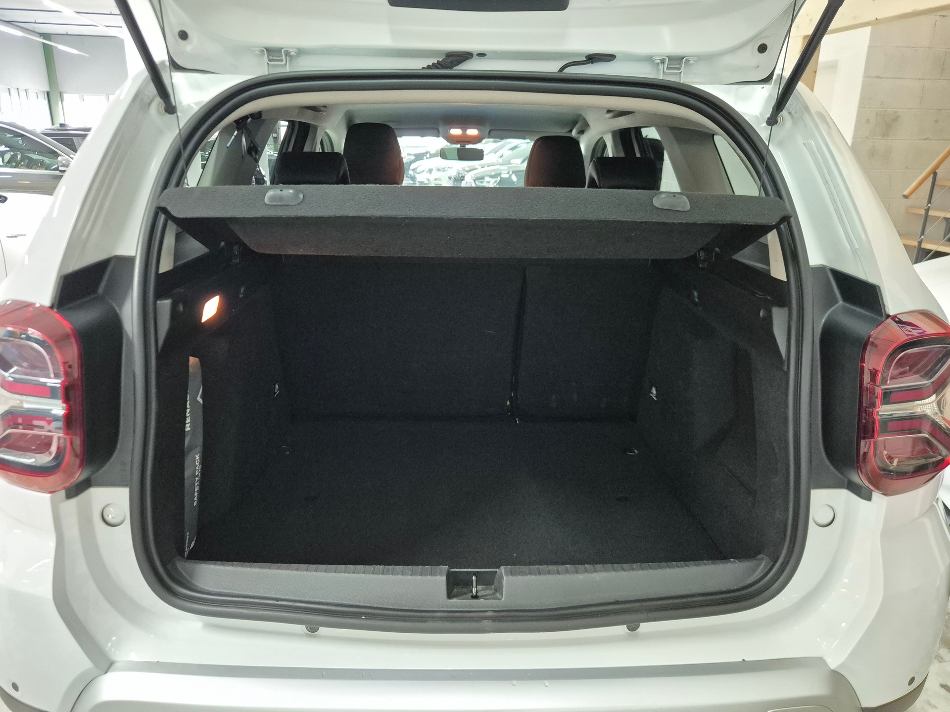 DACIA Duster TCe 150 Prestige EDC 4x2-image-13