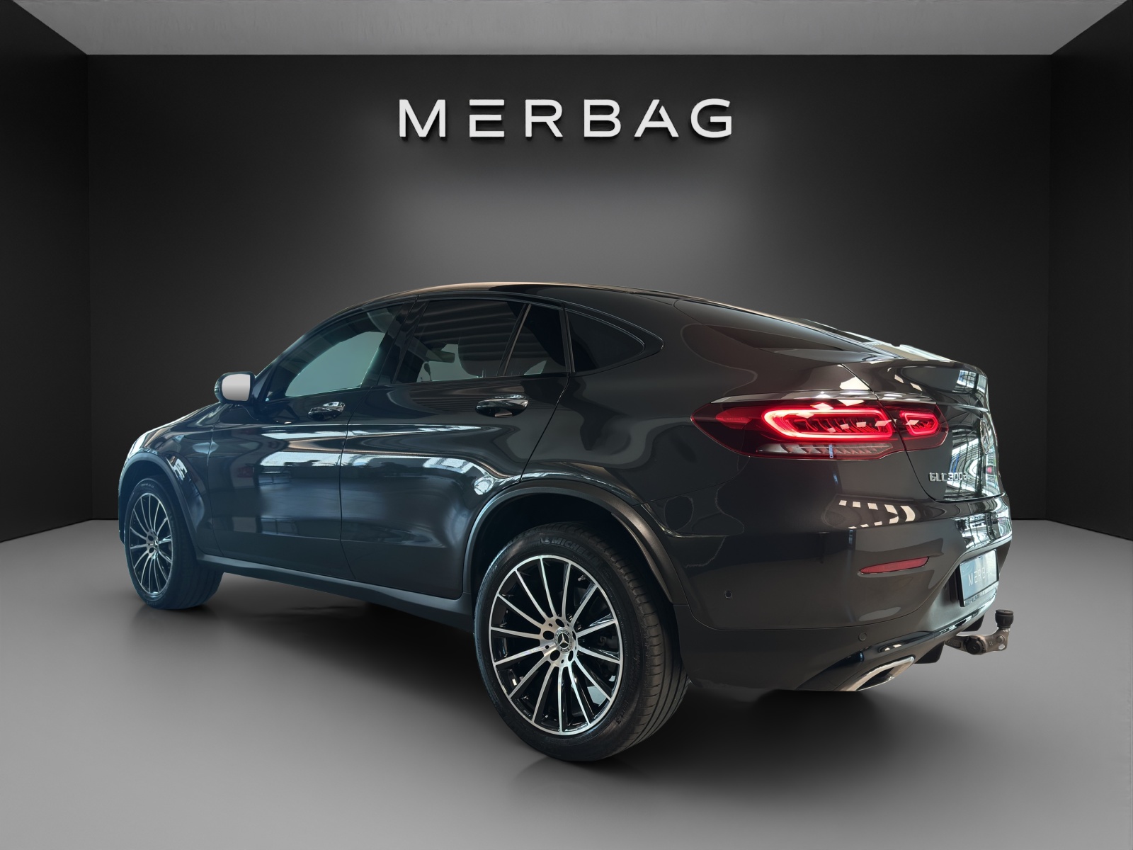 MERCEDES-BENZ GLC Cou. 300 de AMG Line 4M-image-3