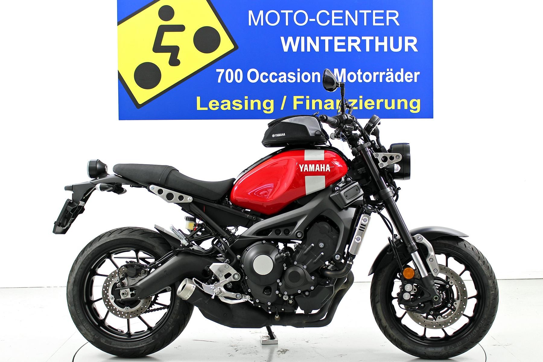 YAMAHA XSR 900 ABS