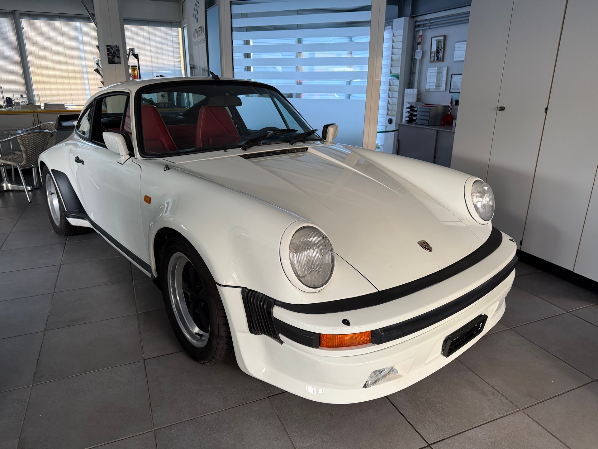 PORSCHE 911 Carrera Turbo-look
