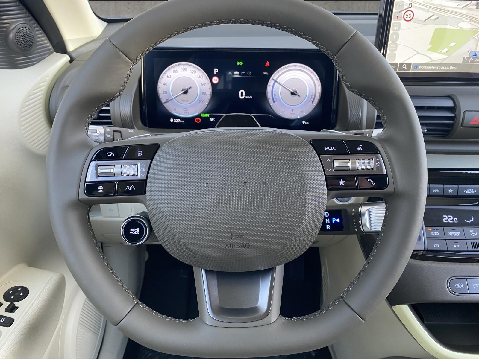 HYUNDAI Inster 49 kWh Electric Amplia-image-11