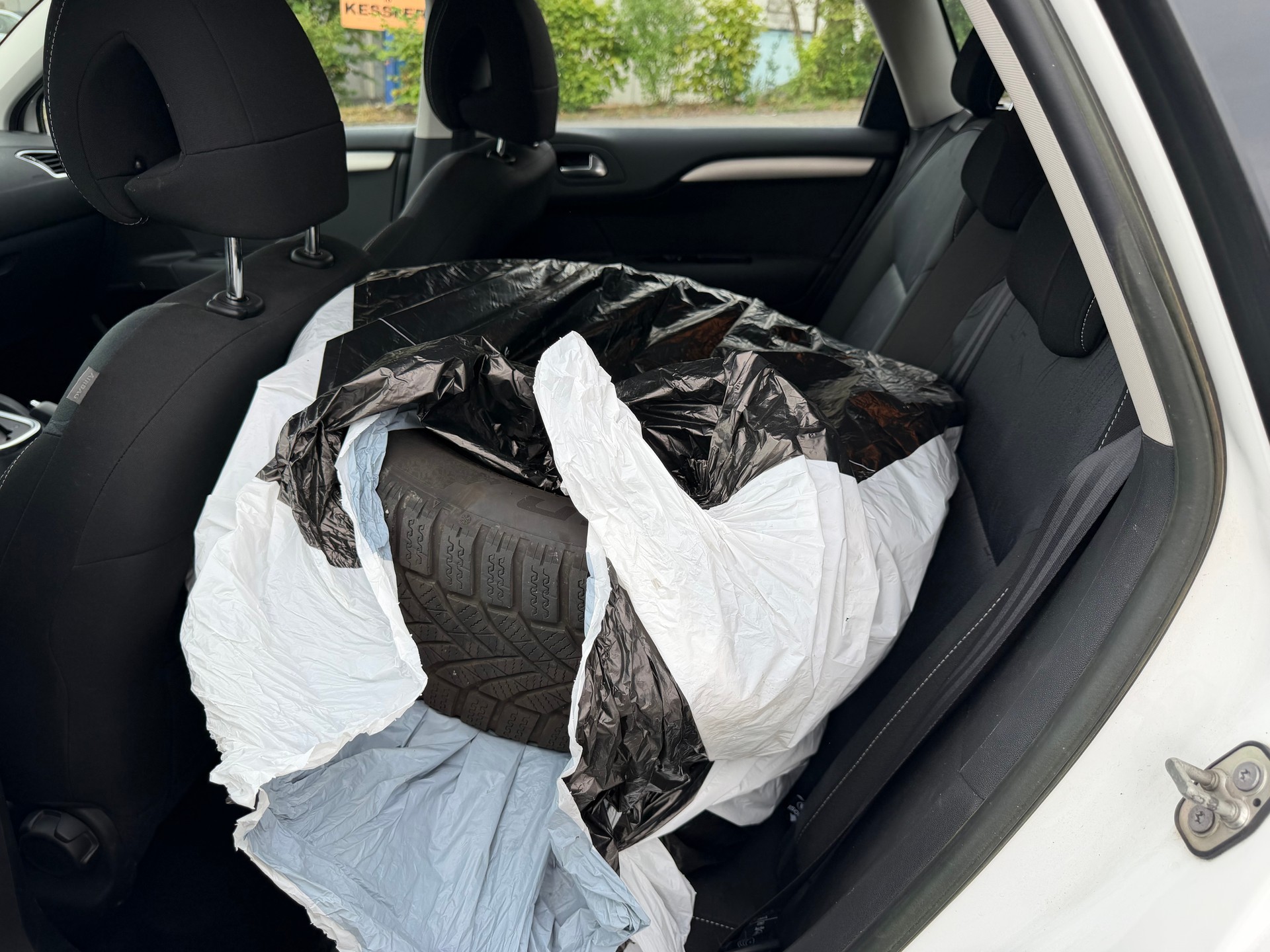 CITROEN C4 Berline 1.6 VTi Séduction BVA4-image-10