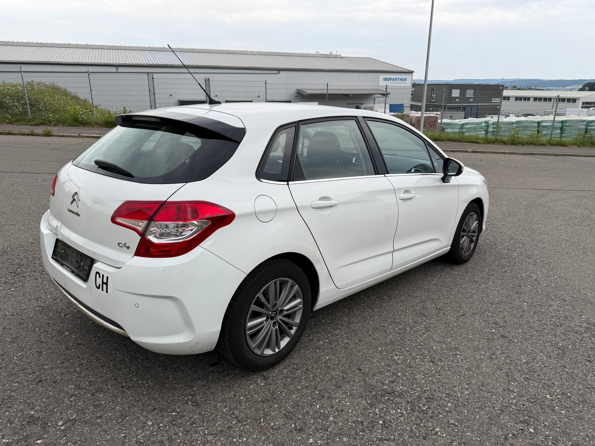CITROEN C4 Berline 1.6 VTi Séduction BVA4-image-3