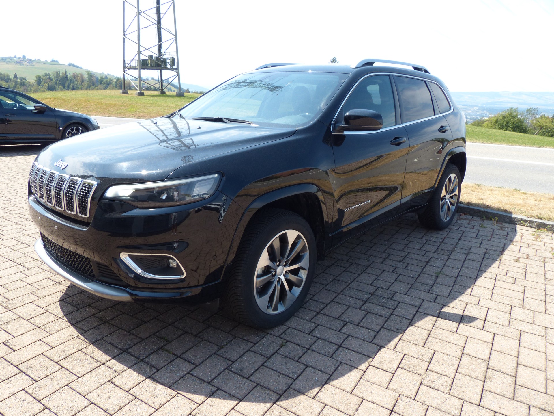 JEEP Cherokee 2.2MJ Overland AWD Drive I 9ATX-image-0