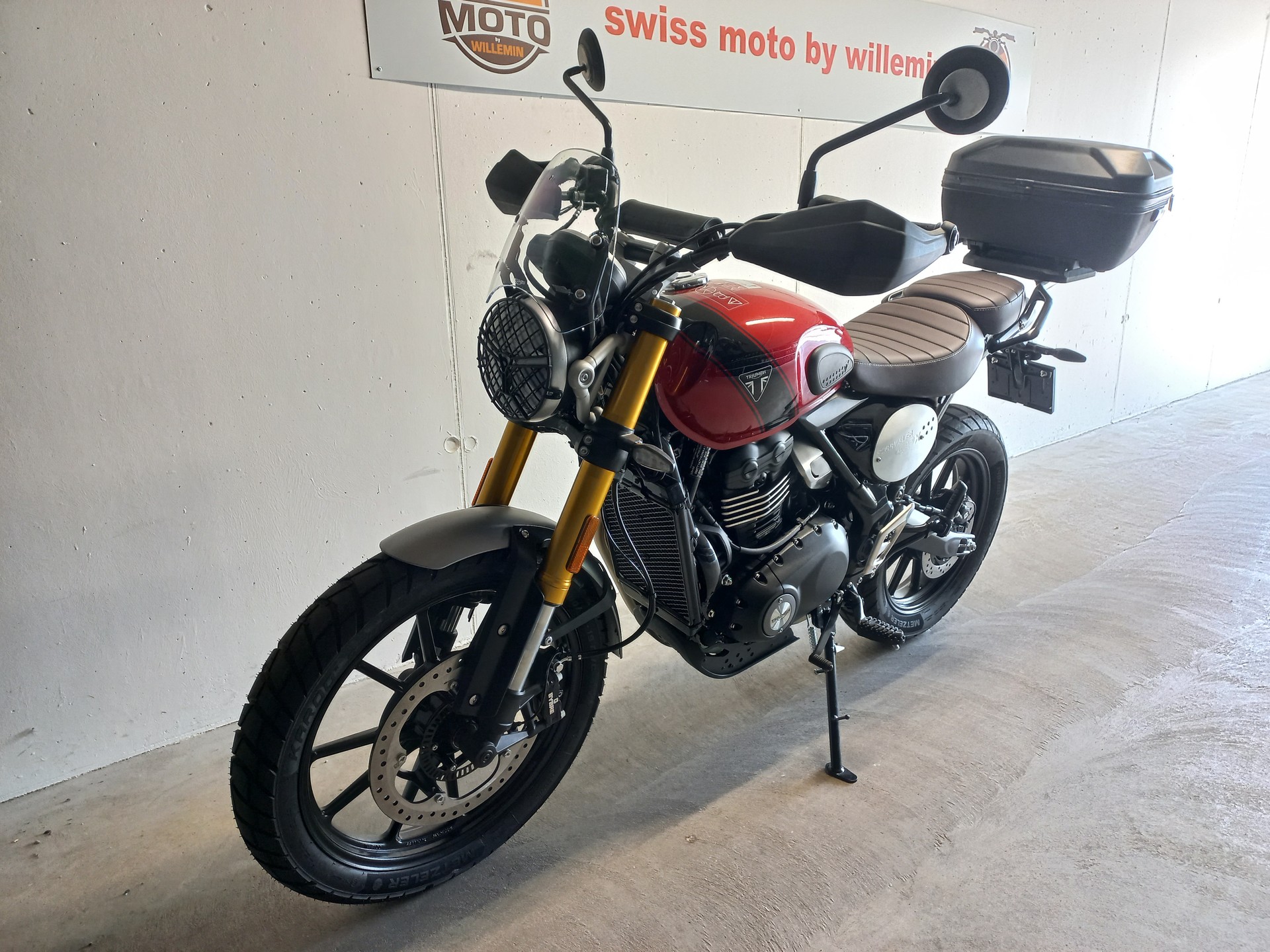 TRIUMPH Scrambler-showroom-element-2