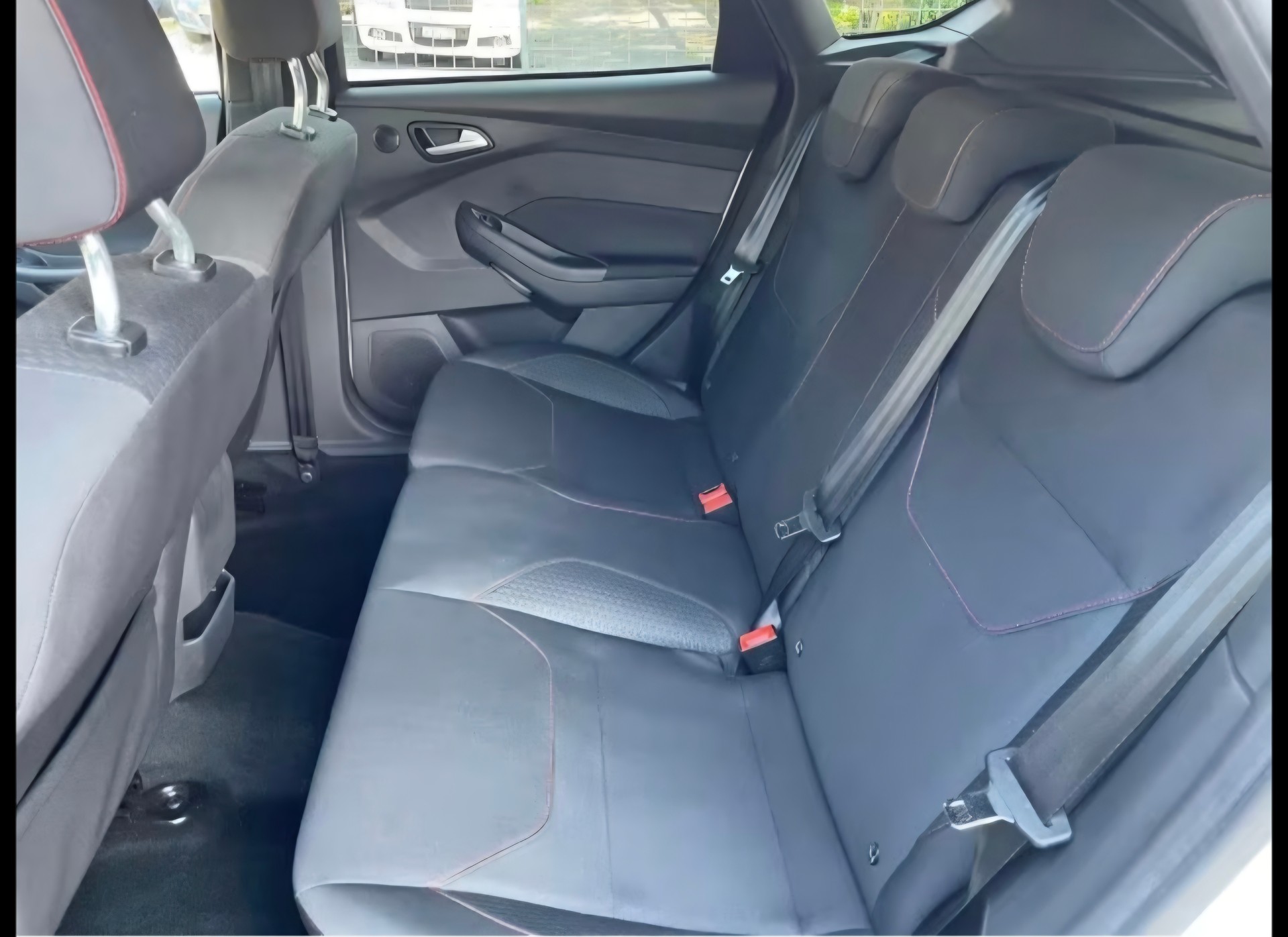 FORD 1.0i EcoB 125 ST-Line-image-4