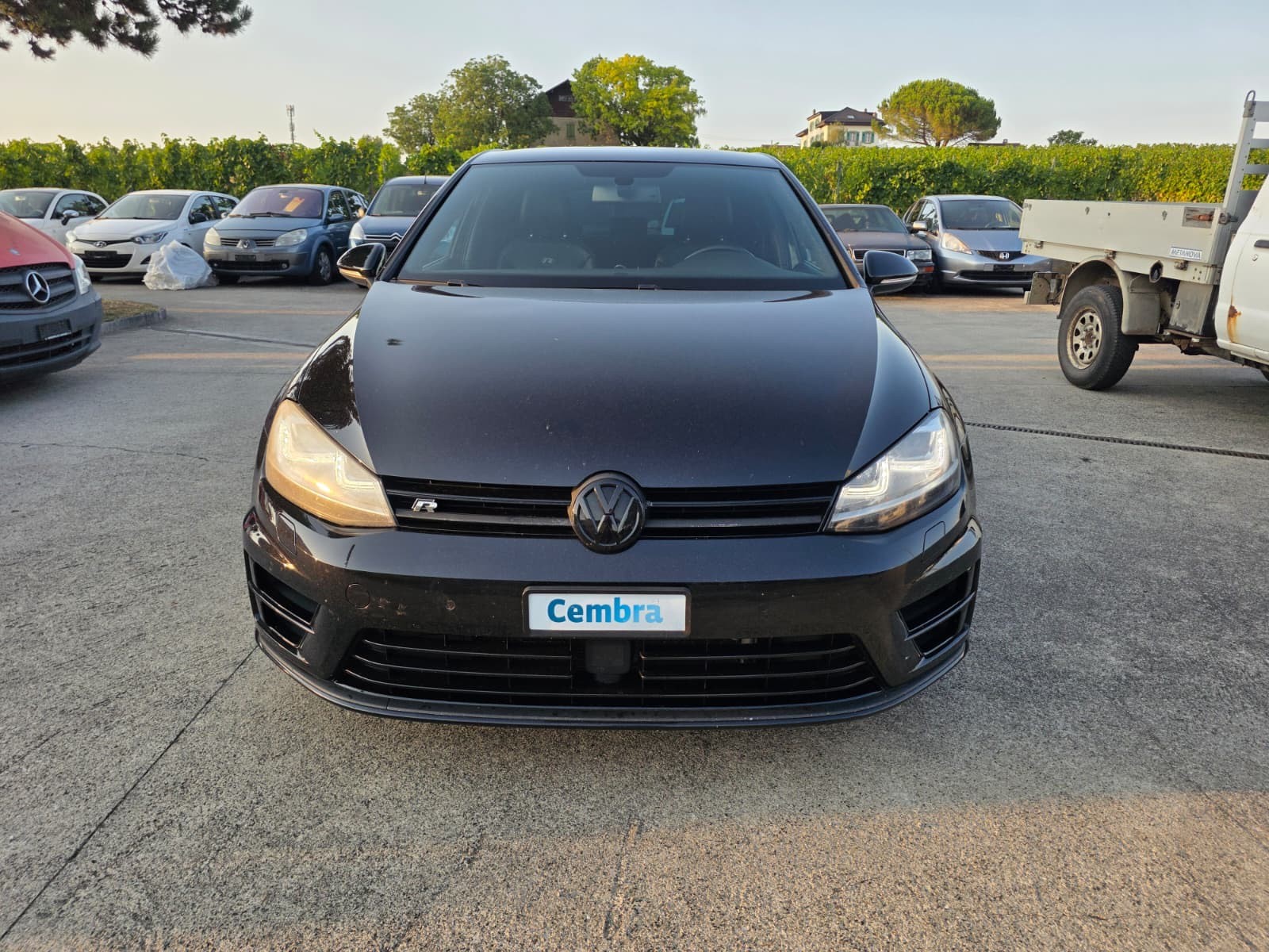 VW Golf 2.0 TSI R 4Motion-image-12